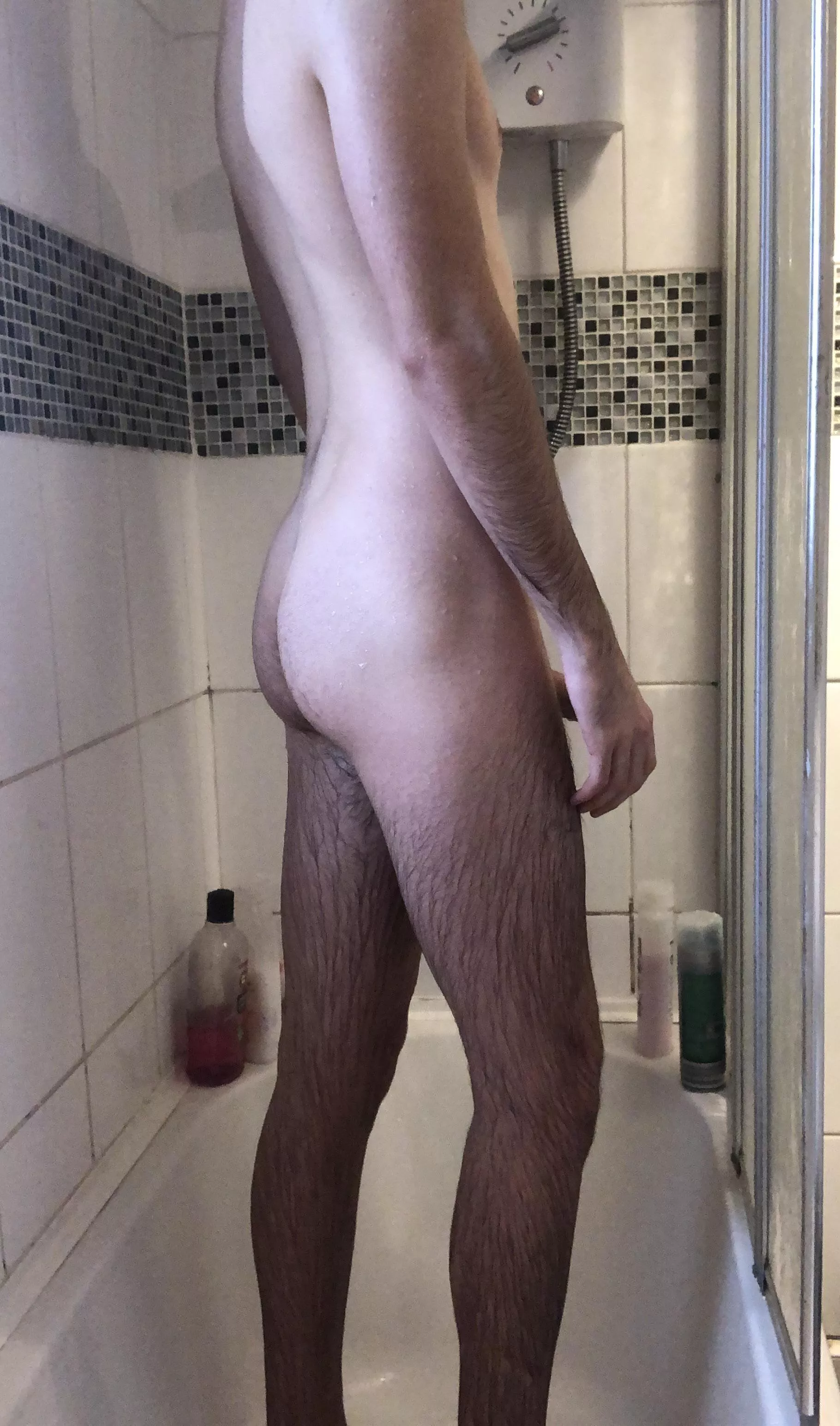 Been trying to get those squats in 🍑(21) posted by Competitive-Stress36