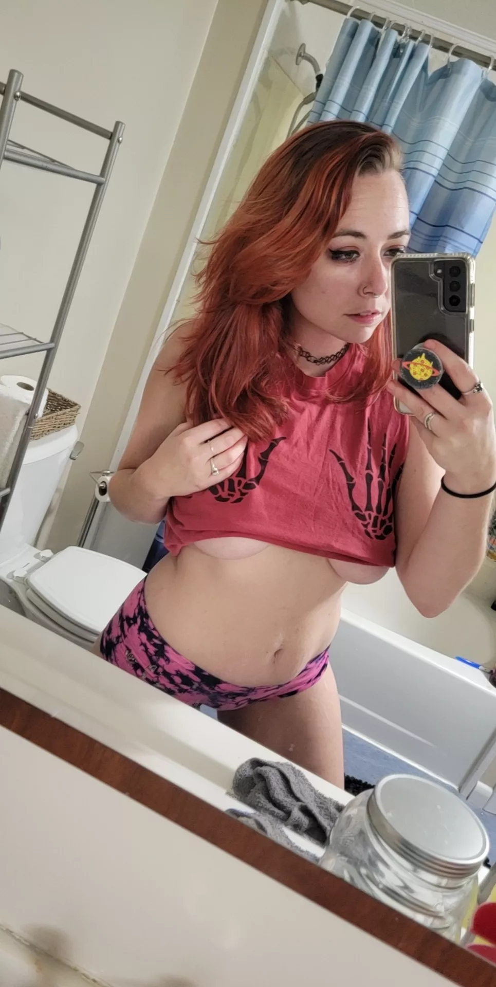 Before bed underboob 🥰 posted by DaddysnightmareOF