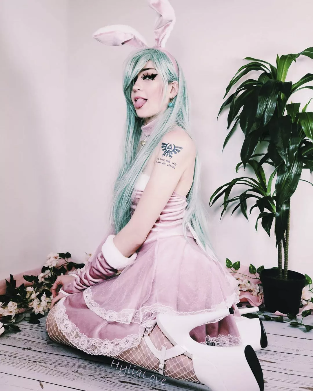 Being a good little bunny🐇 posted by HyliaLove