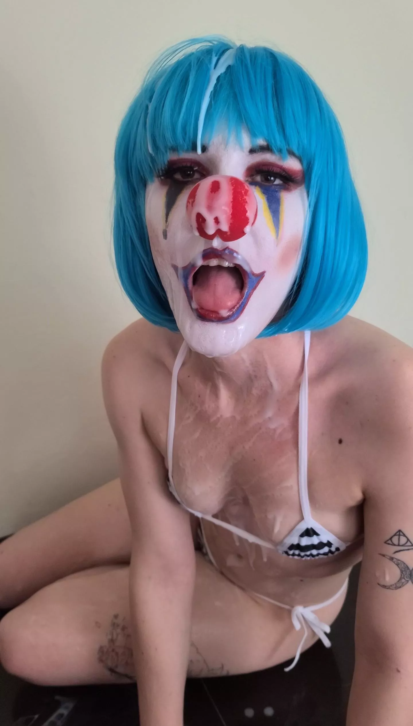 Being a messy cum covered clown girl 🤡 posted by FlameNymph