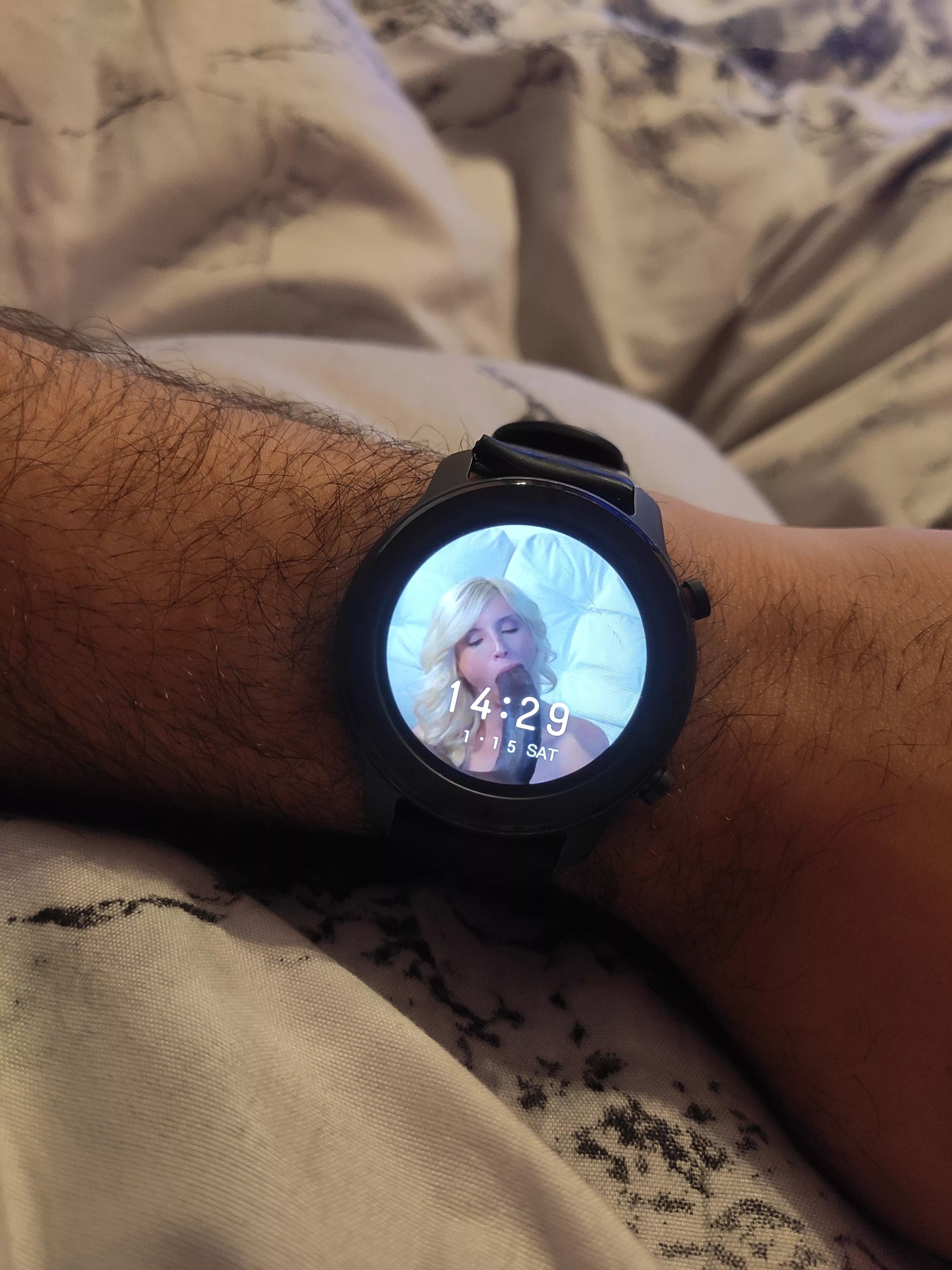 Best background for smart watches. posted by SmotPanzer