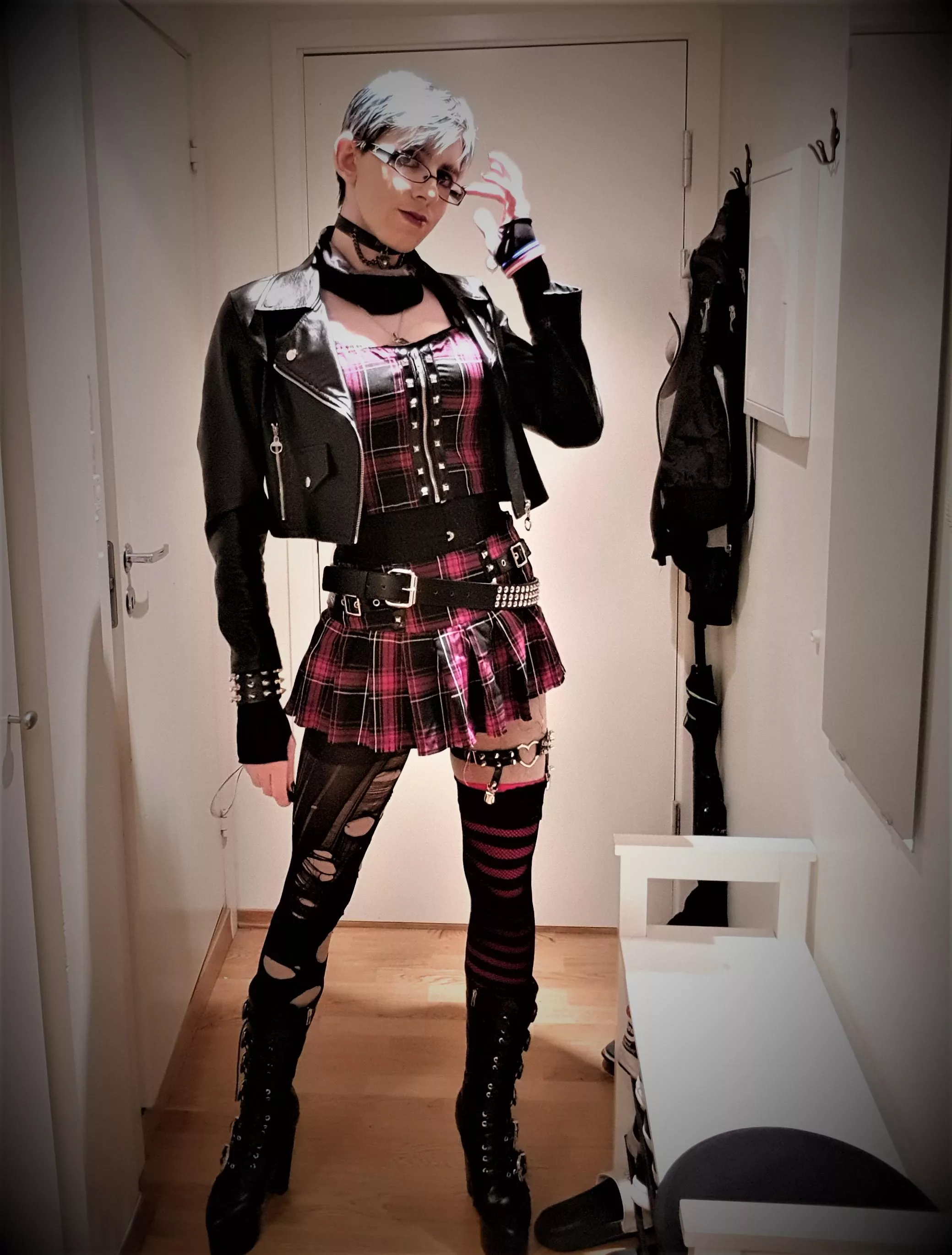 Best Punk/Grunge outfit I did in a while, unfortunately now is too cold to go out dressed like this... posted by ShadowPrincessN7