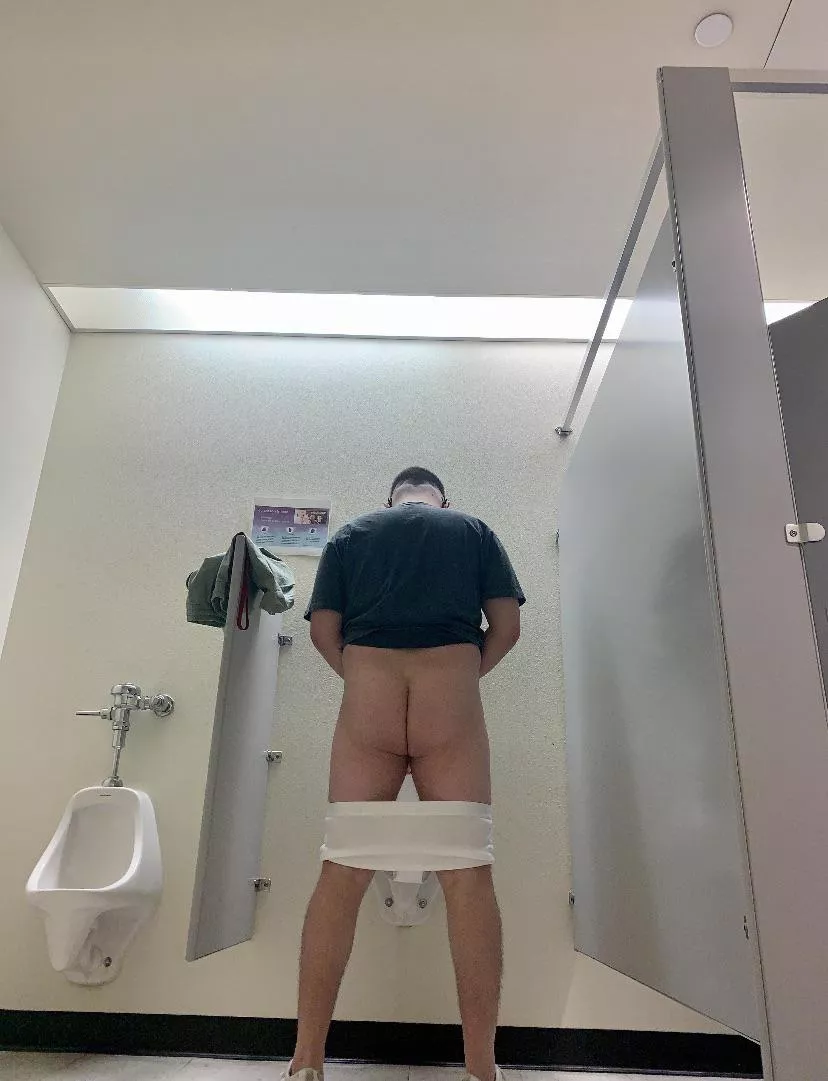 Best way to use the urinal is with no pants posted by iluvbriefs