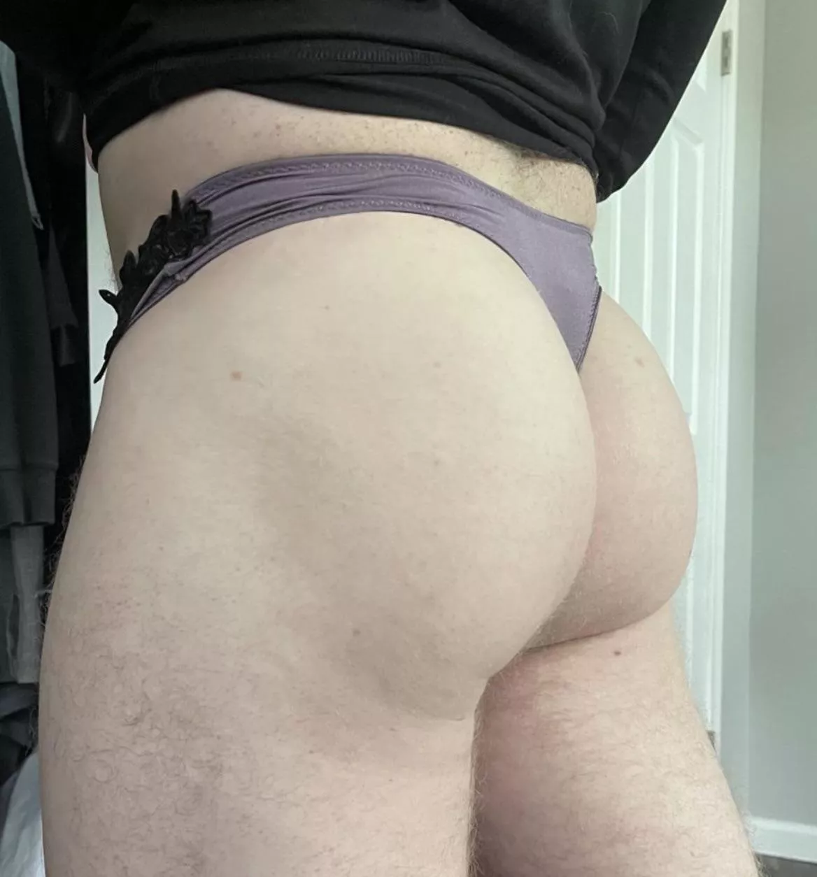 Big booty posted by Bigbootythongboy