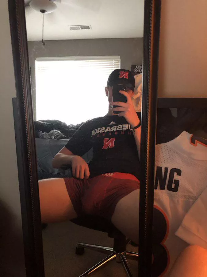 Big Bulge Boy posted by PhotogenicShaft