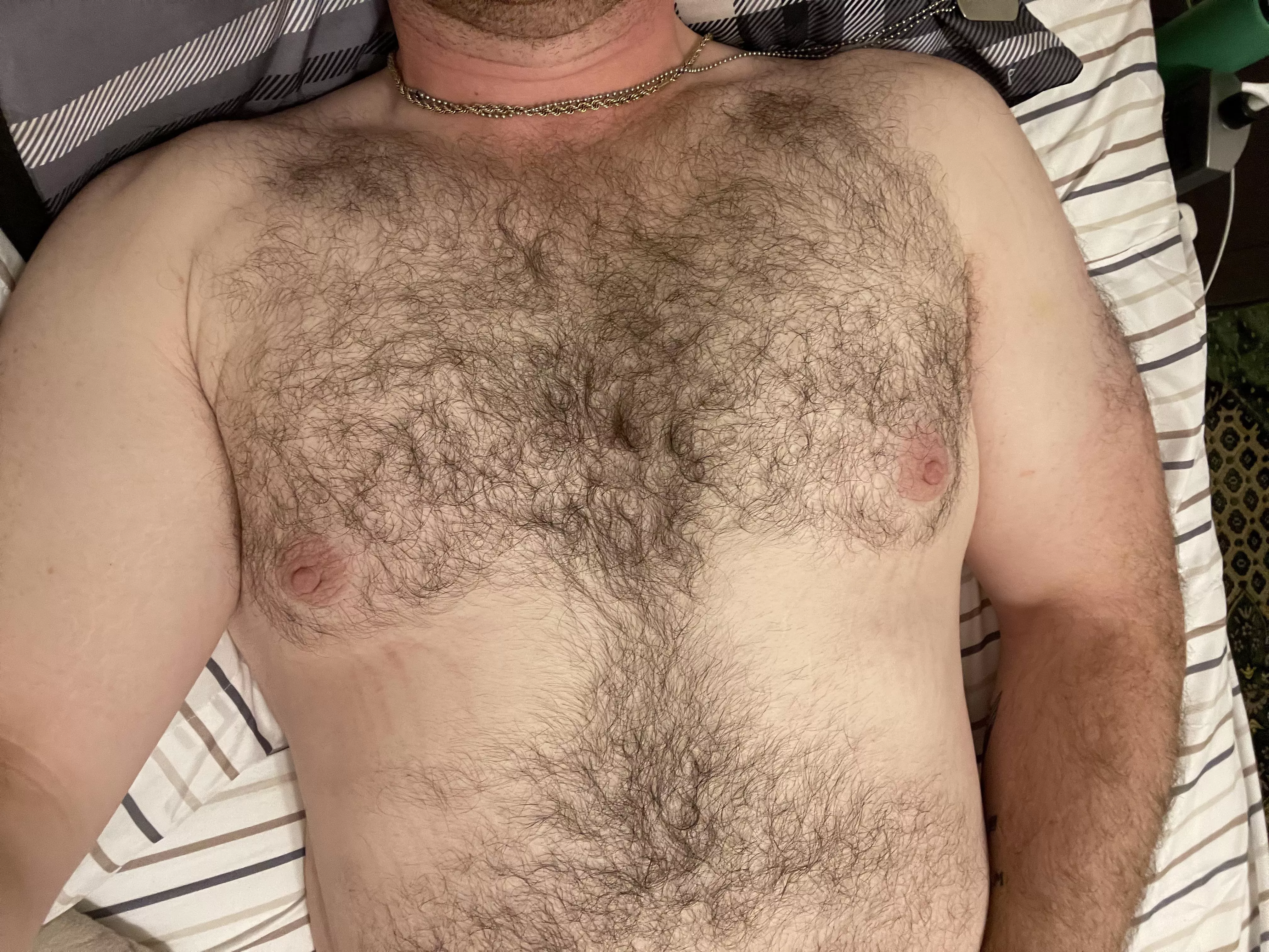 Big hairy guy posted by redsmith8675