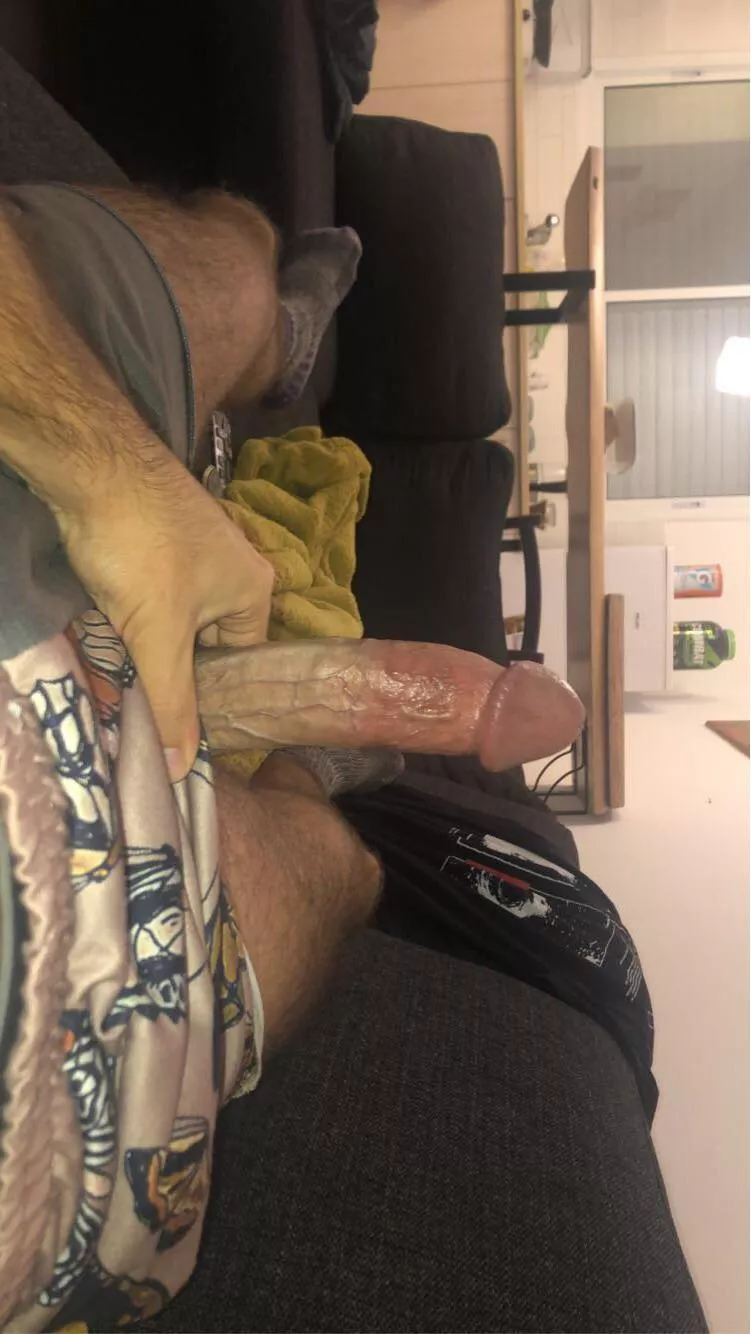 Big hard cock ready to be sucked posted by Hardcocks22