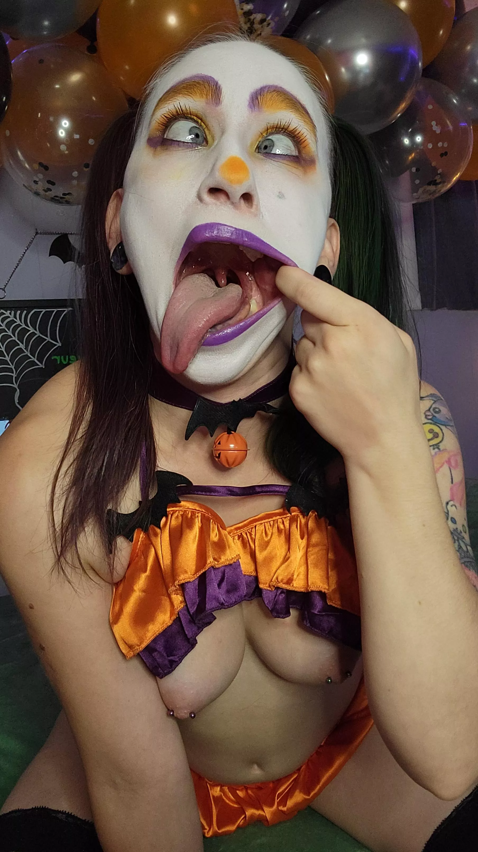 Big ol clown mouth for ya posted by misskittylyn