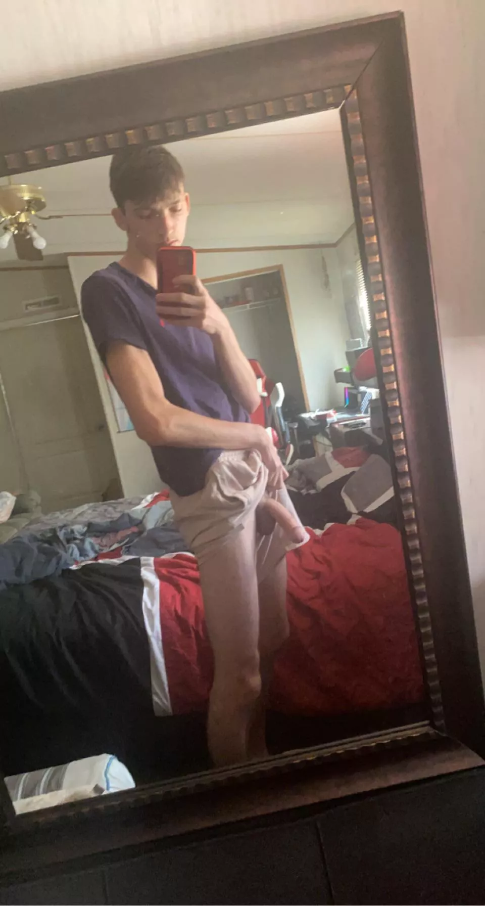 Big twink sexy dick hanging out 🤤 posted by Ethan_Ford