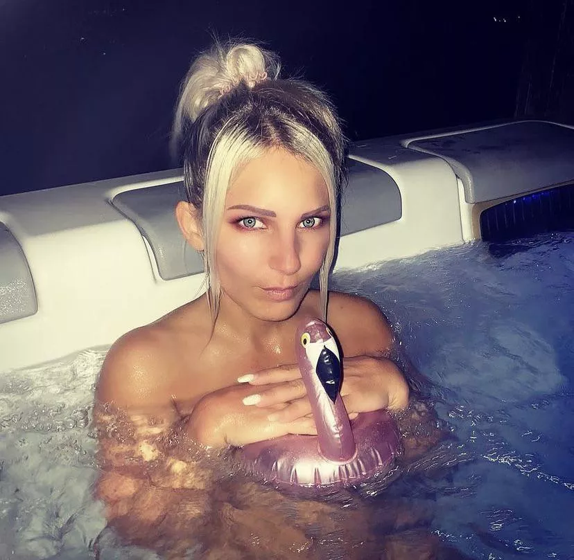 Bikini free hottub nights posted by miamiwifey