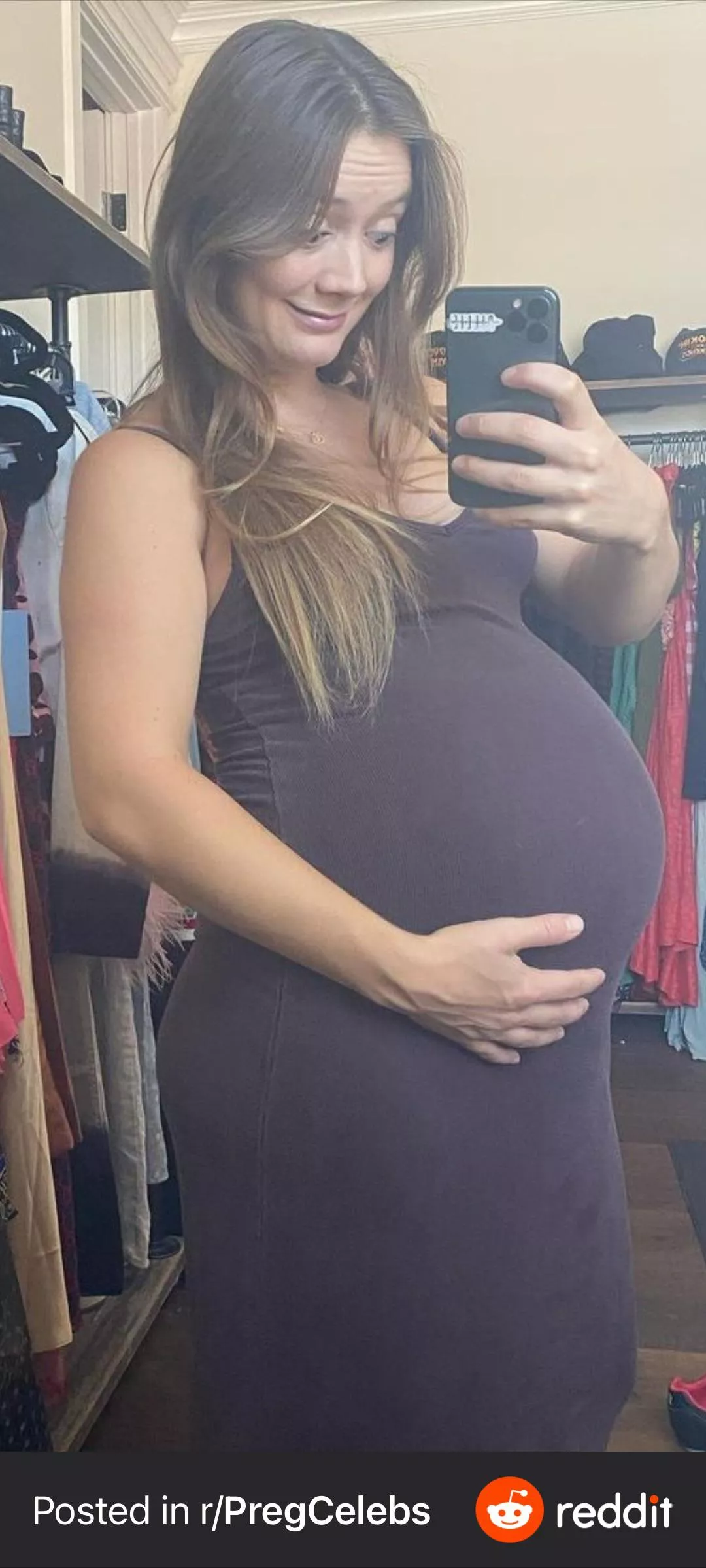 Billie Lourd was a pandemic pregnancy that the news skipped. posted by itsnotokay146766