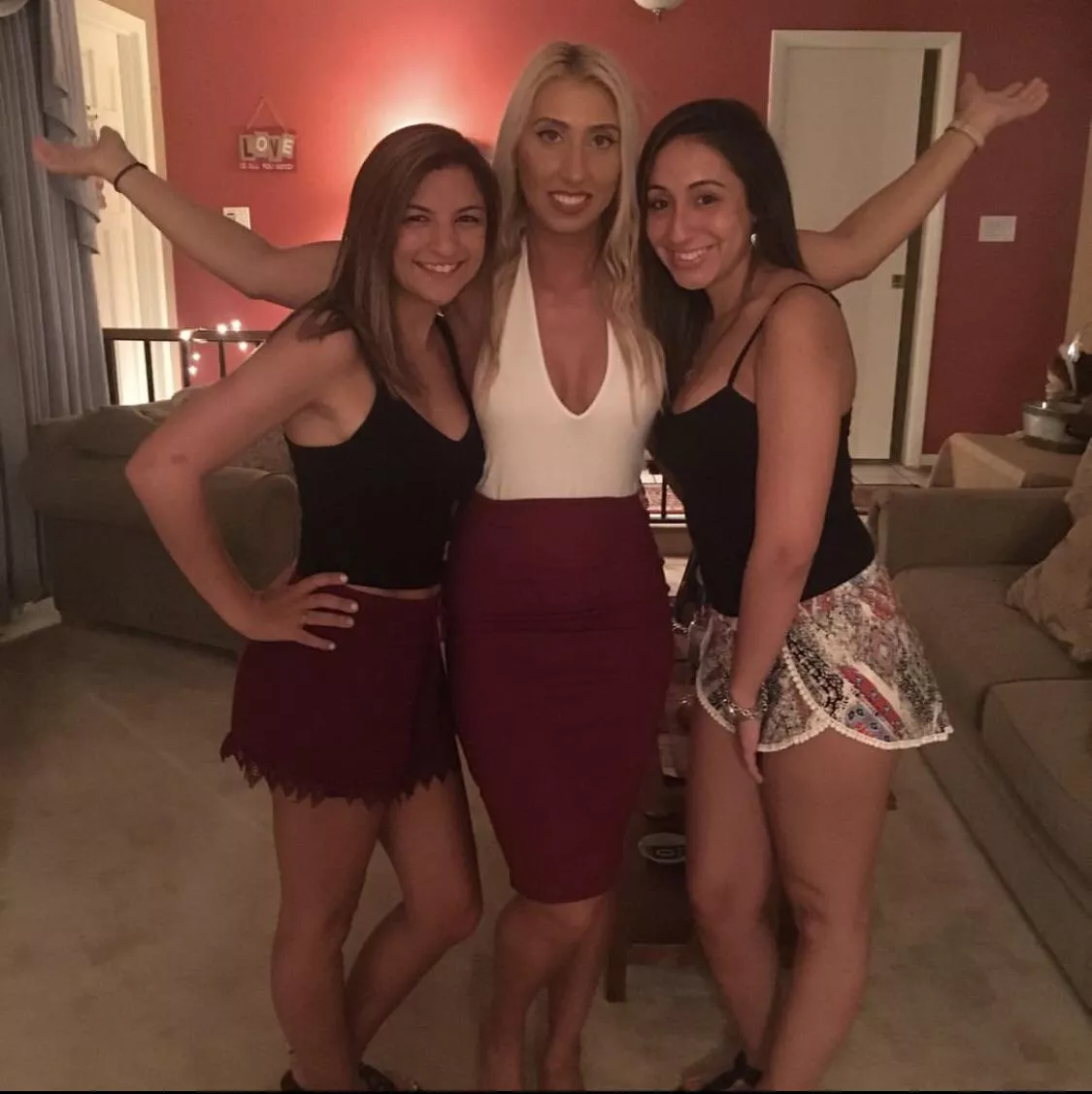 Birthday girls posted by Gottagetthemhoes22