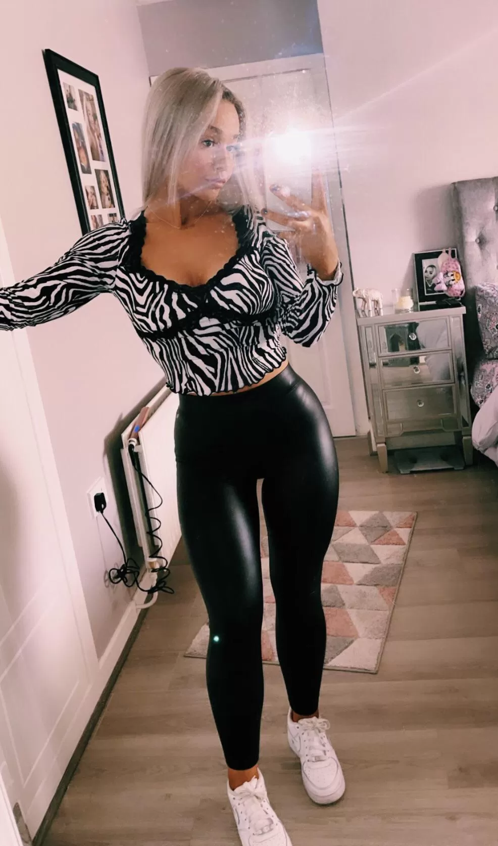 Black leggings posted by 88throwaway44