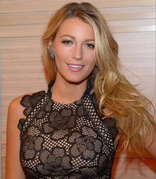 Blake Lively posted by zaw1ni7iazei8eeng5va