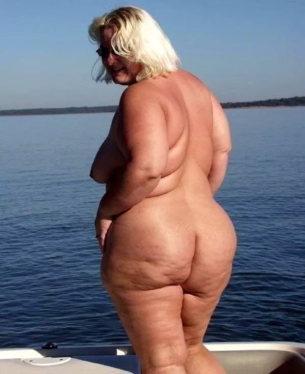 Blonde nudist showing off her big booty on the boat posted by Udderluvr2020