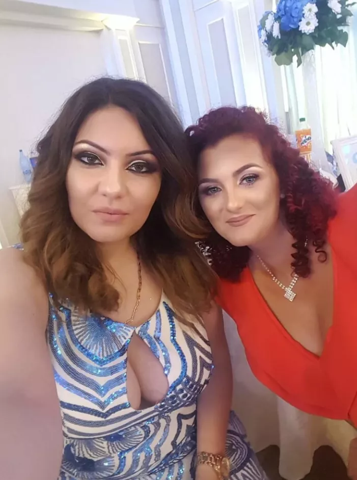 Blue or red horny aunties posted by Chaturbater1