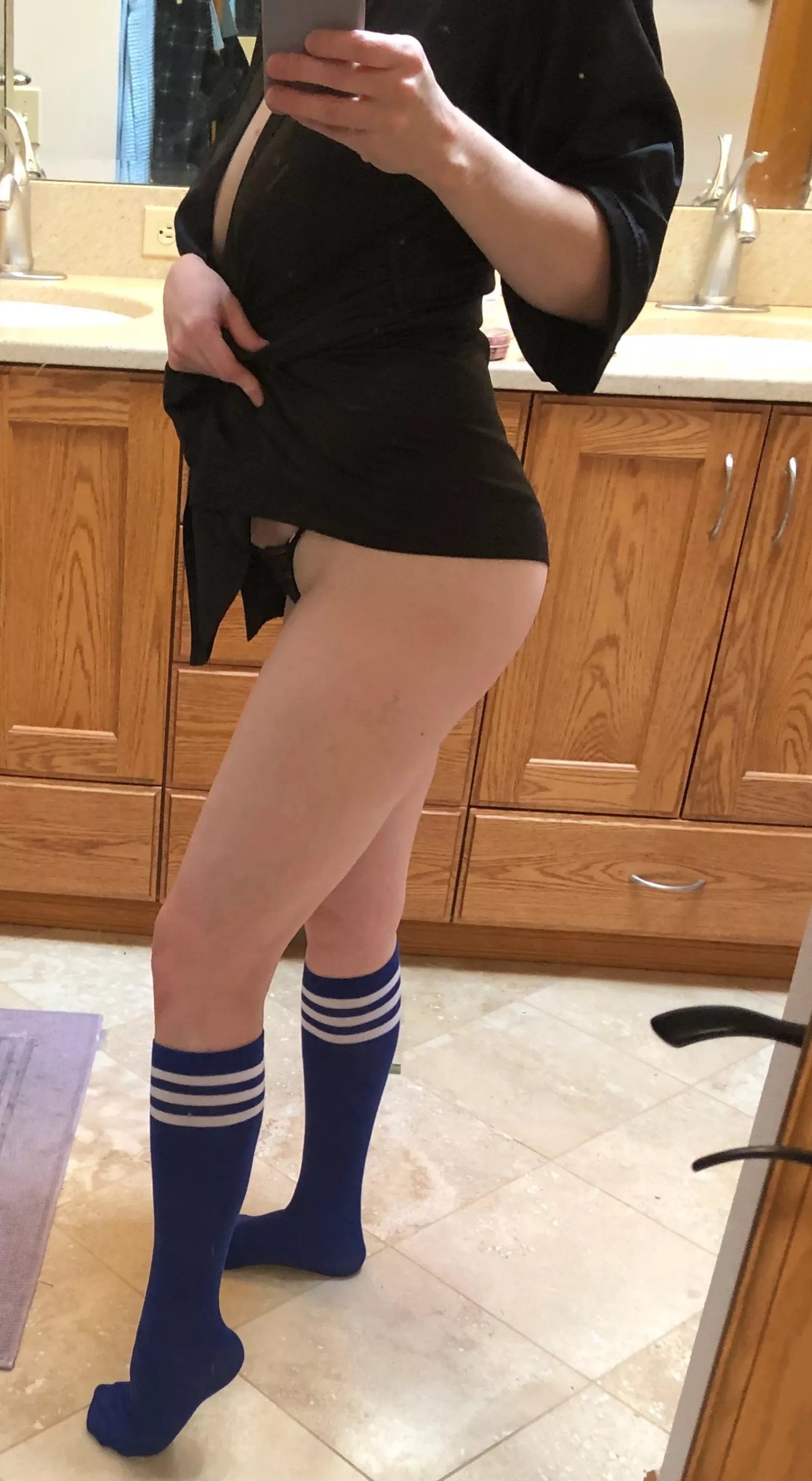 Blue socks and milf booty posted by Mrs_S_Gunn