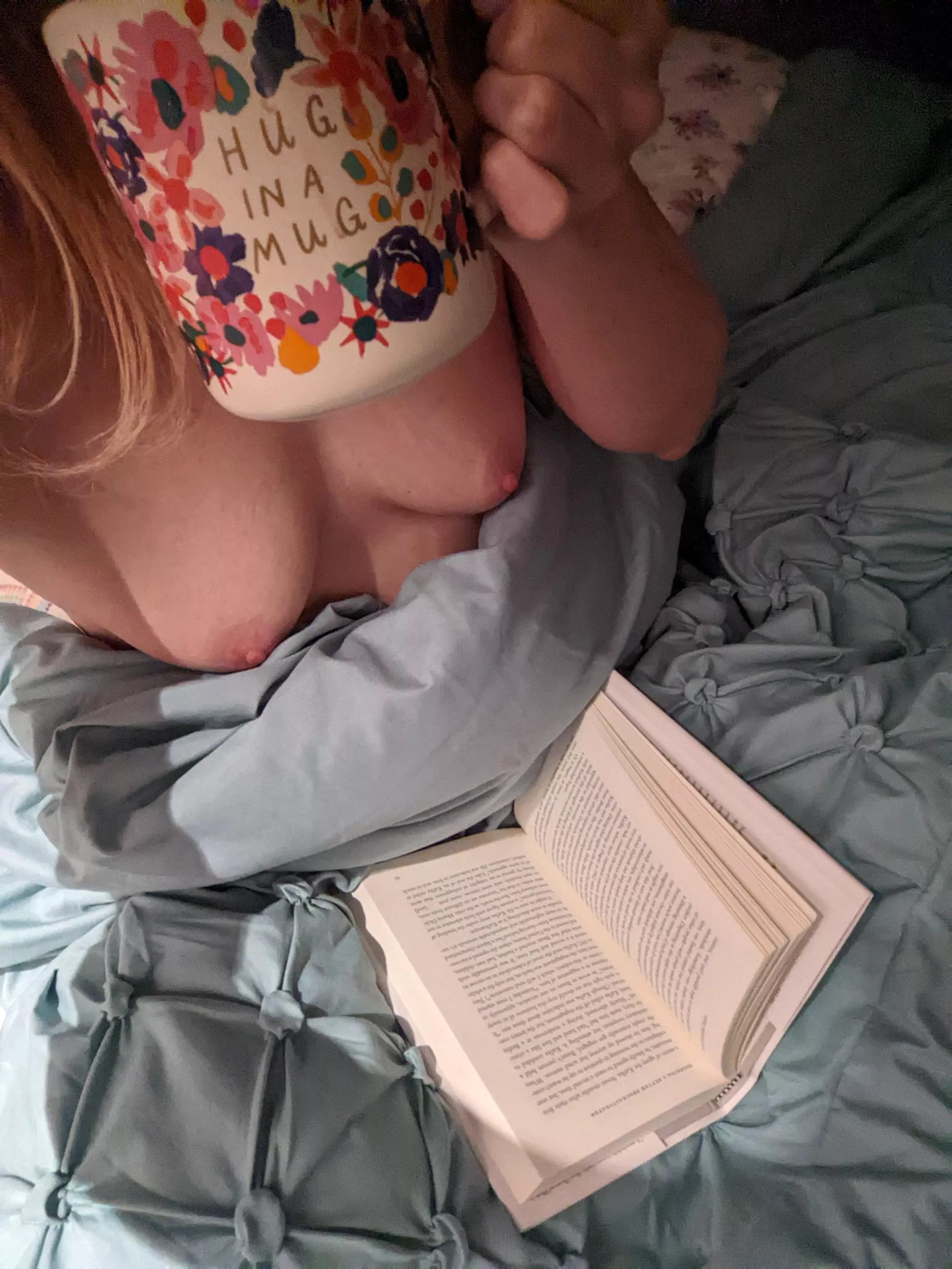 Book + coffee + bed = ❤️ have a great day 🤓😘 posted by ohwowtastethis