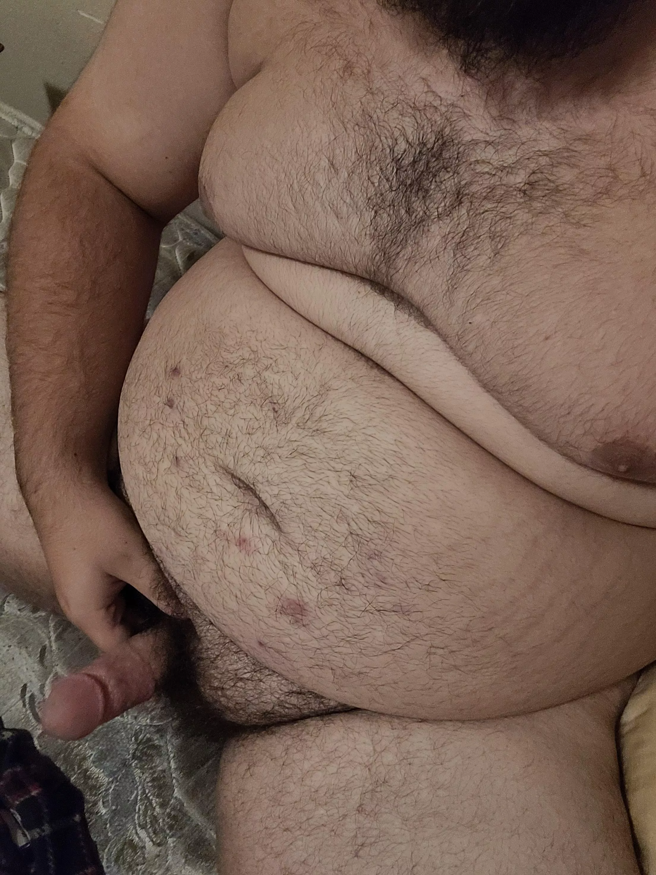 Bored and horny dms open posted by thiccguy21