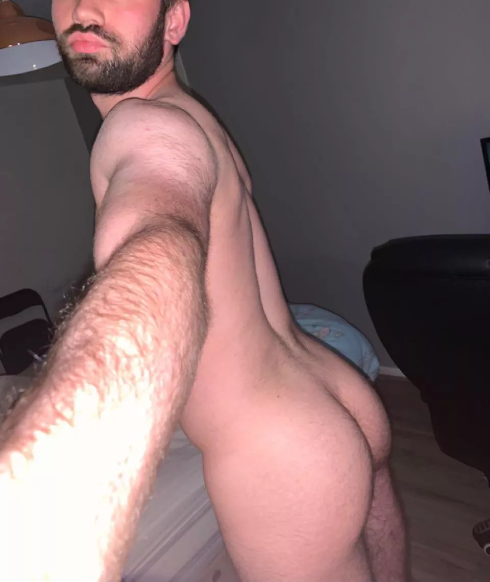 bored & want dick, 23. posted by [deleted]