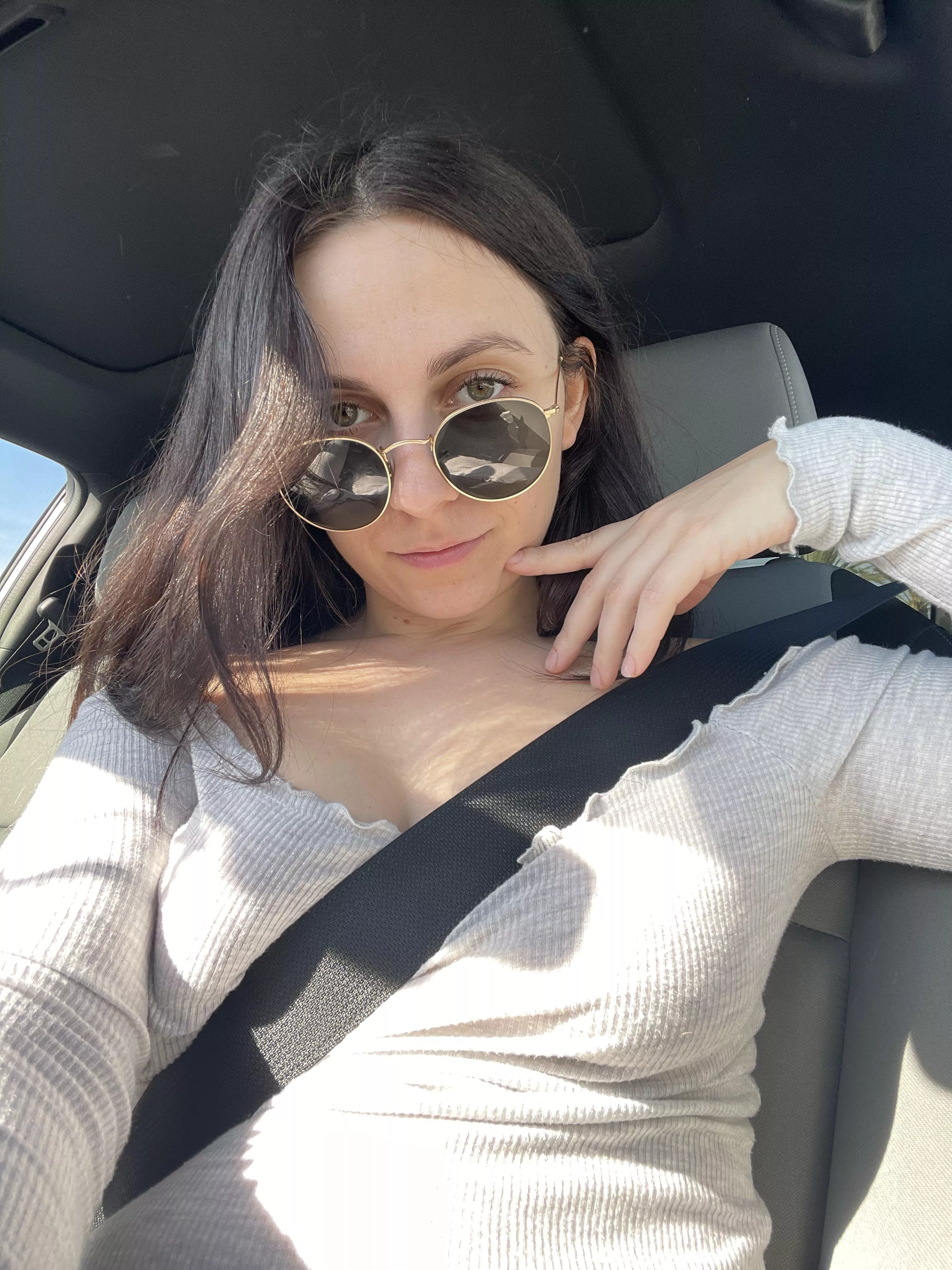 Braless driving 😎 posted by Littlebrunetteroni