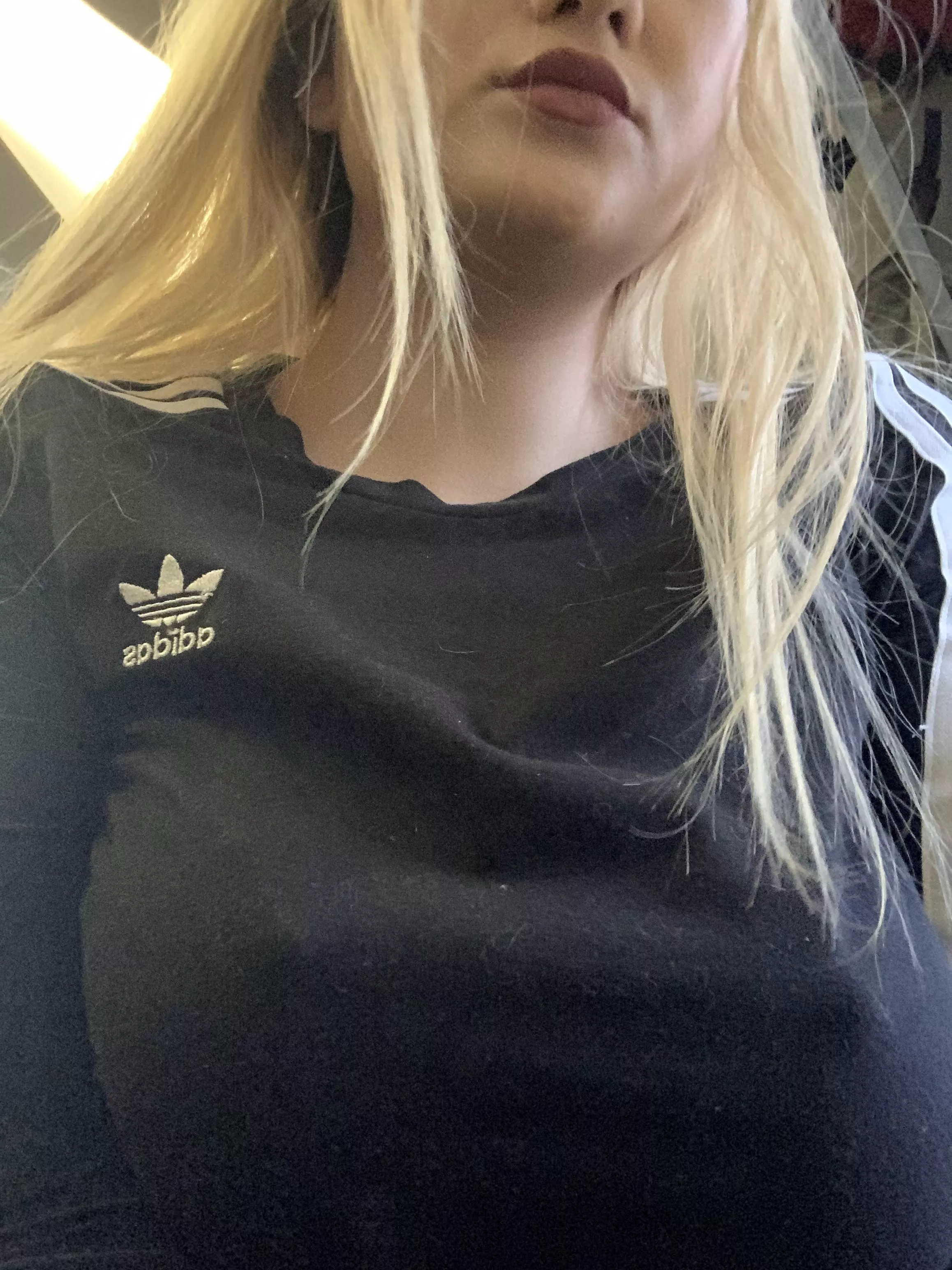 Braless in train 😁 posted by Xxkityx