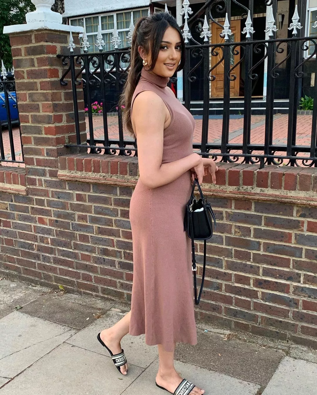 British Pakistani Beauty posted by tenant69