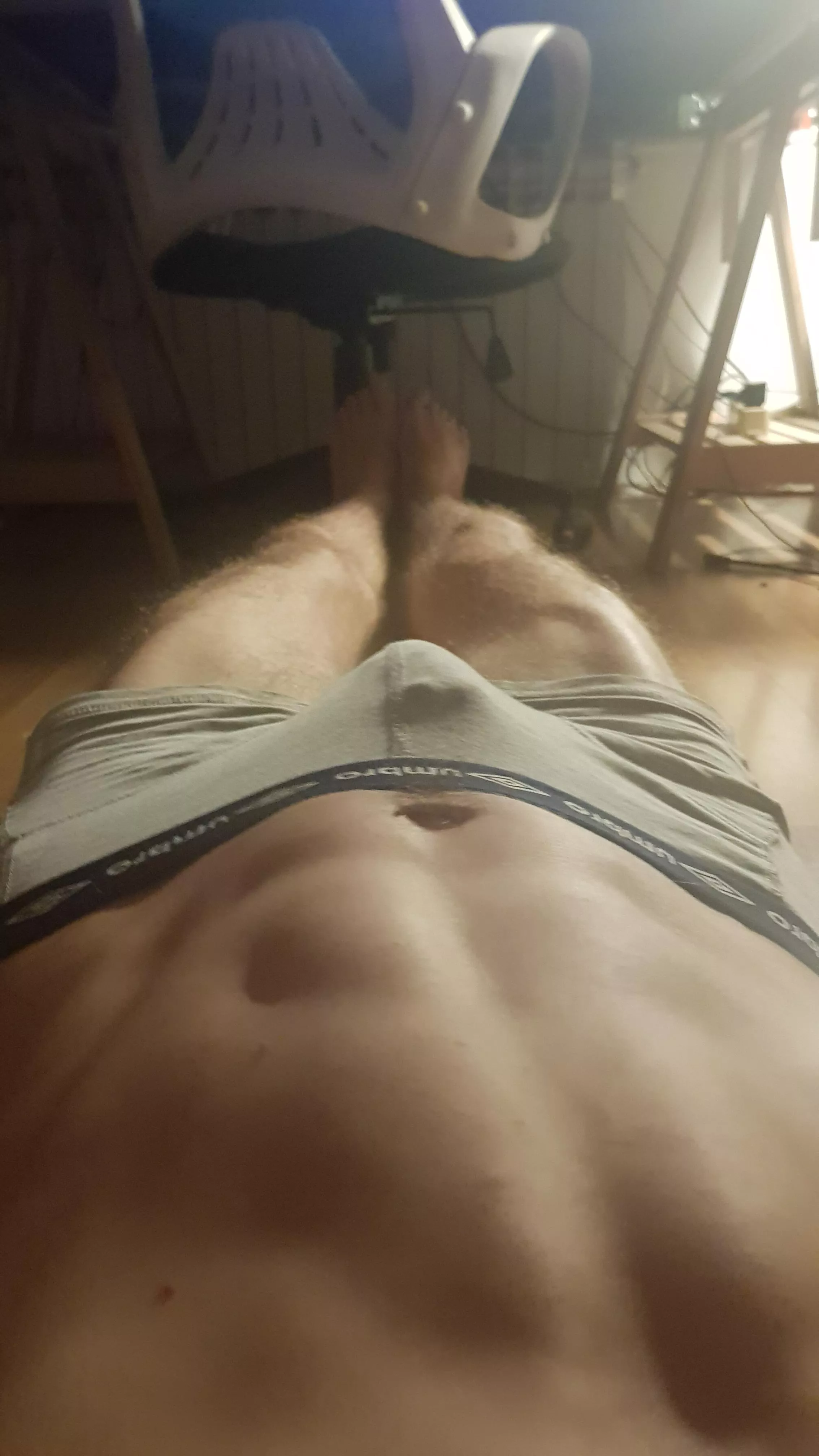 Bulge posted by sendmebarefeetgirls