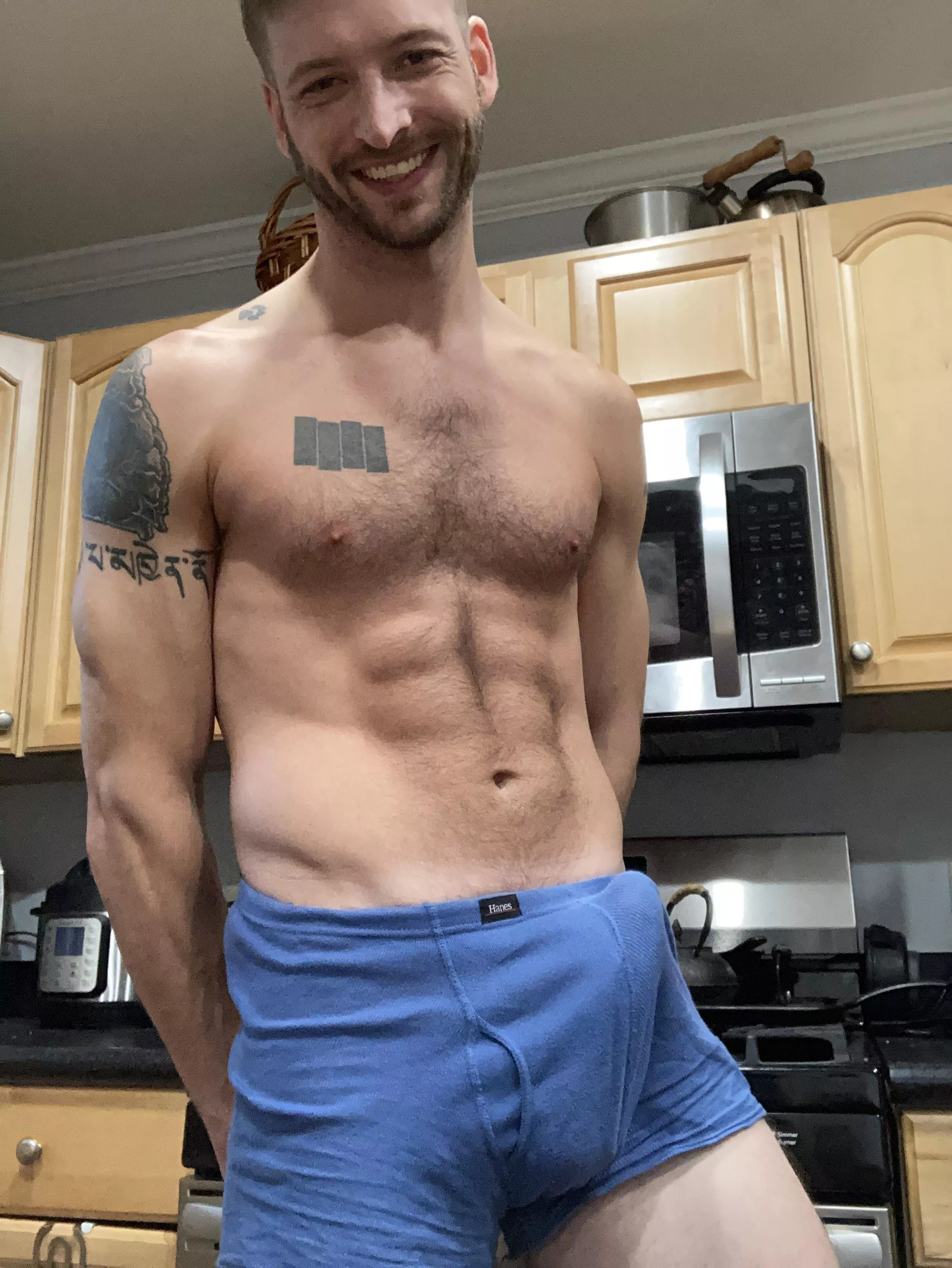 Bulging in the kitchen posted by Tomar_Re