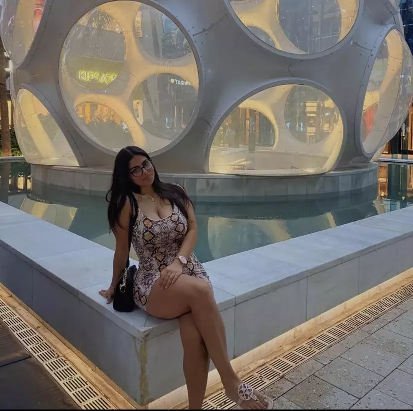 Busty Latina posted by alas2020_