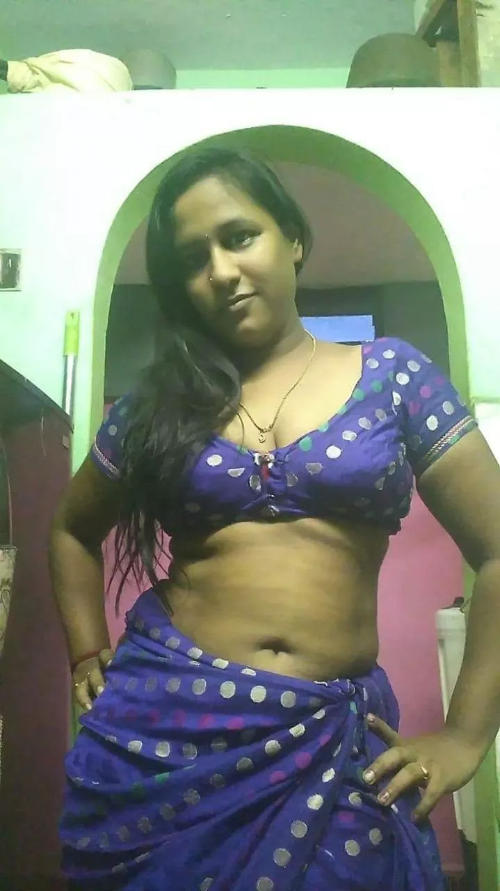 Busty village girl wanted for licking and rubbing posted by Huddlestone