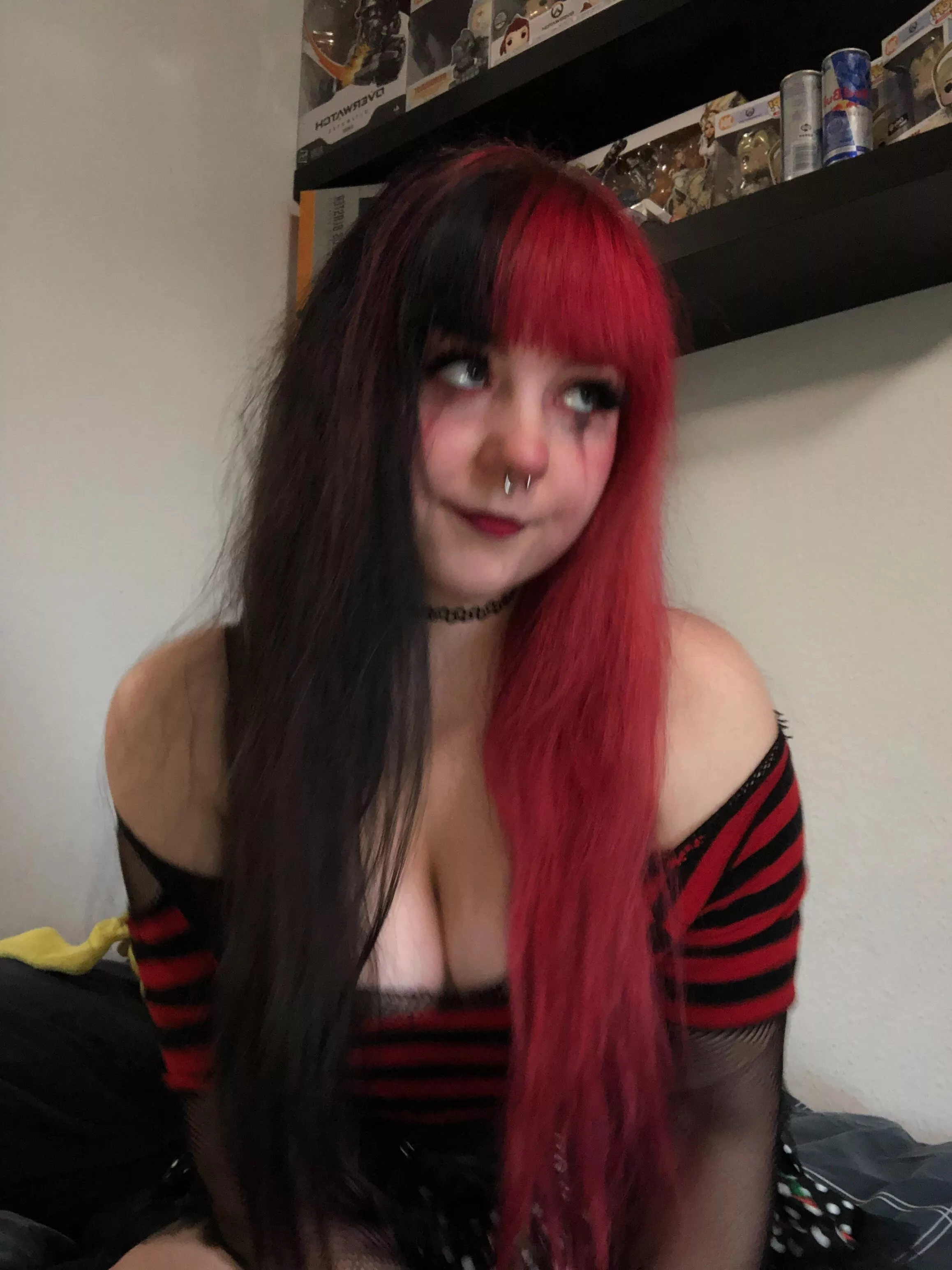 Can i be your big titty goth gf?ðŸ˜ posted by cutiepietracer