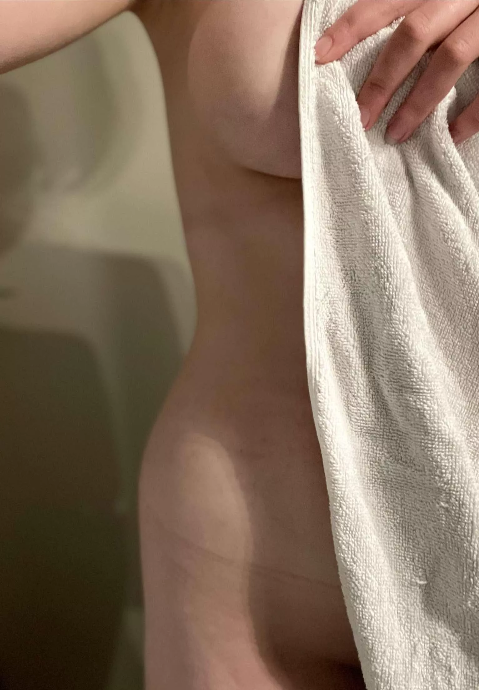 Can someone help me in the shower? posted by secret_elsa01