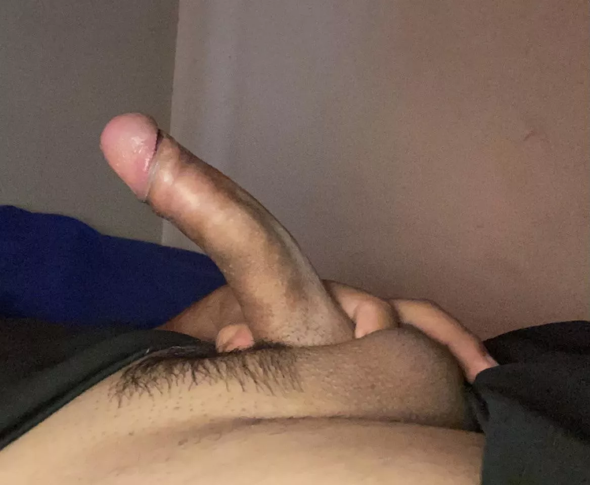 Can someone help me out DM’s OPEN posted by _d3ath666