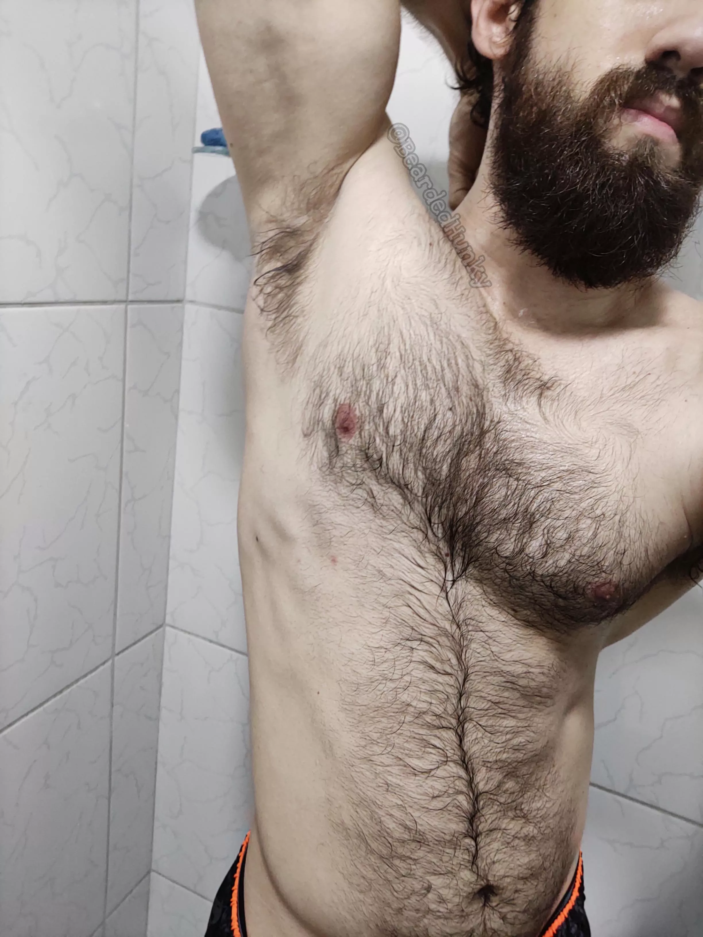 Can you see the V? posted by Bearded_Hunky