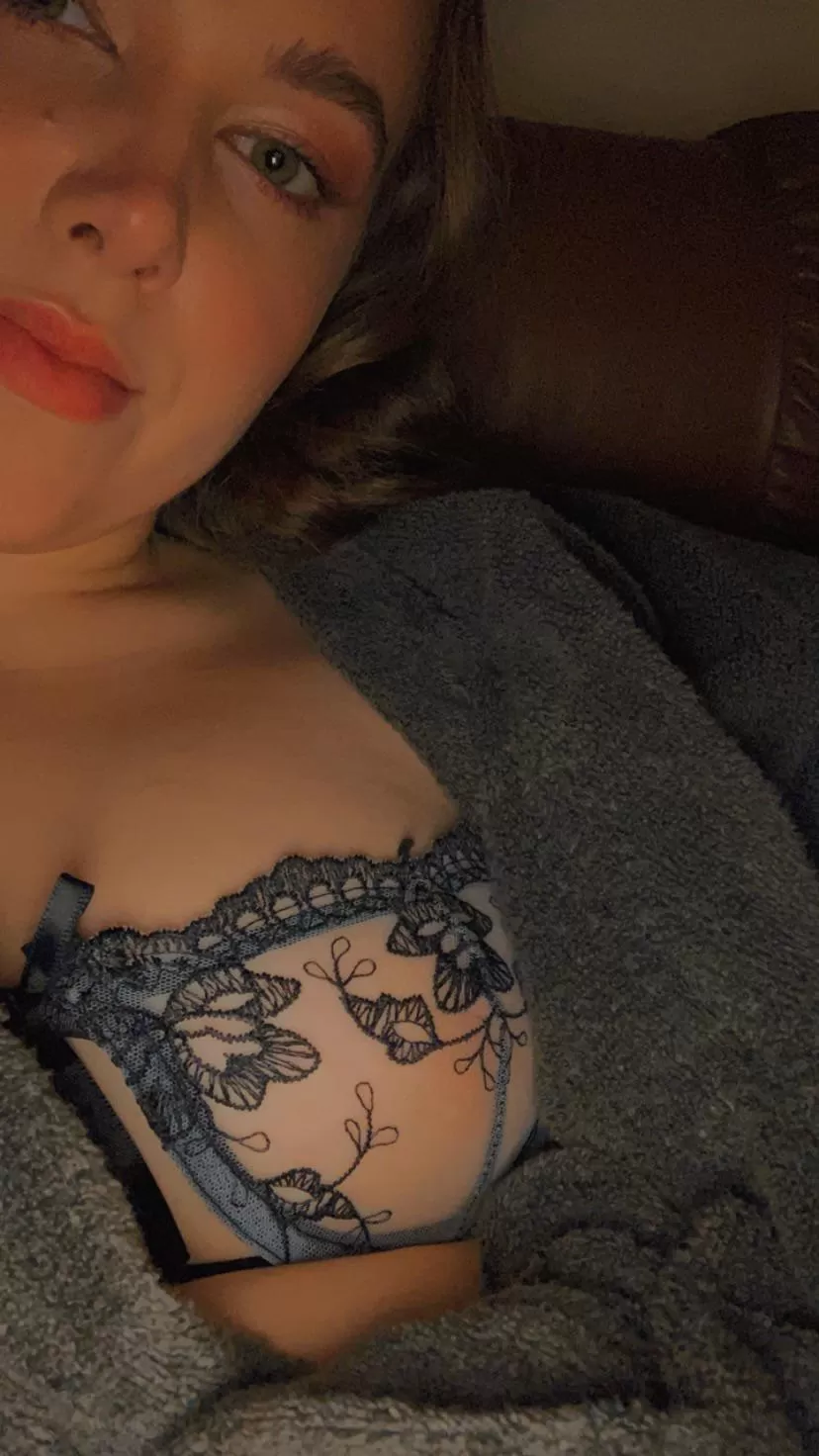 Canâ€™t wait to share tonightâ€™s lingerie shoot ðŸ¥µI love stripping down for you, sexy ðŸ˜ˆ posted by Greengoddessedibles