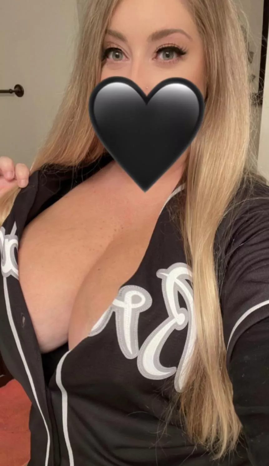 Celebrating my Braves today ☺️ posted by bustyshacklef0rd