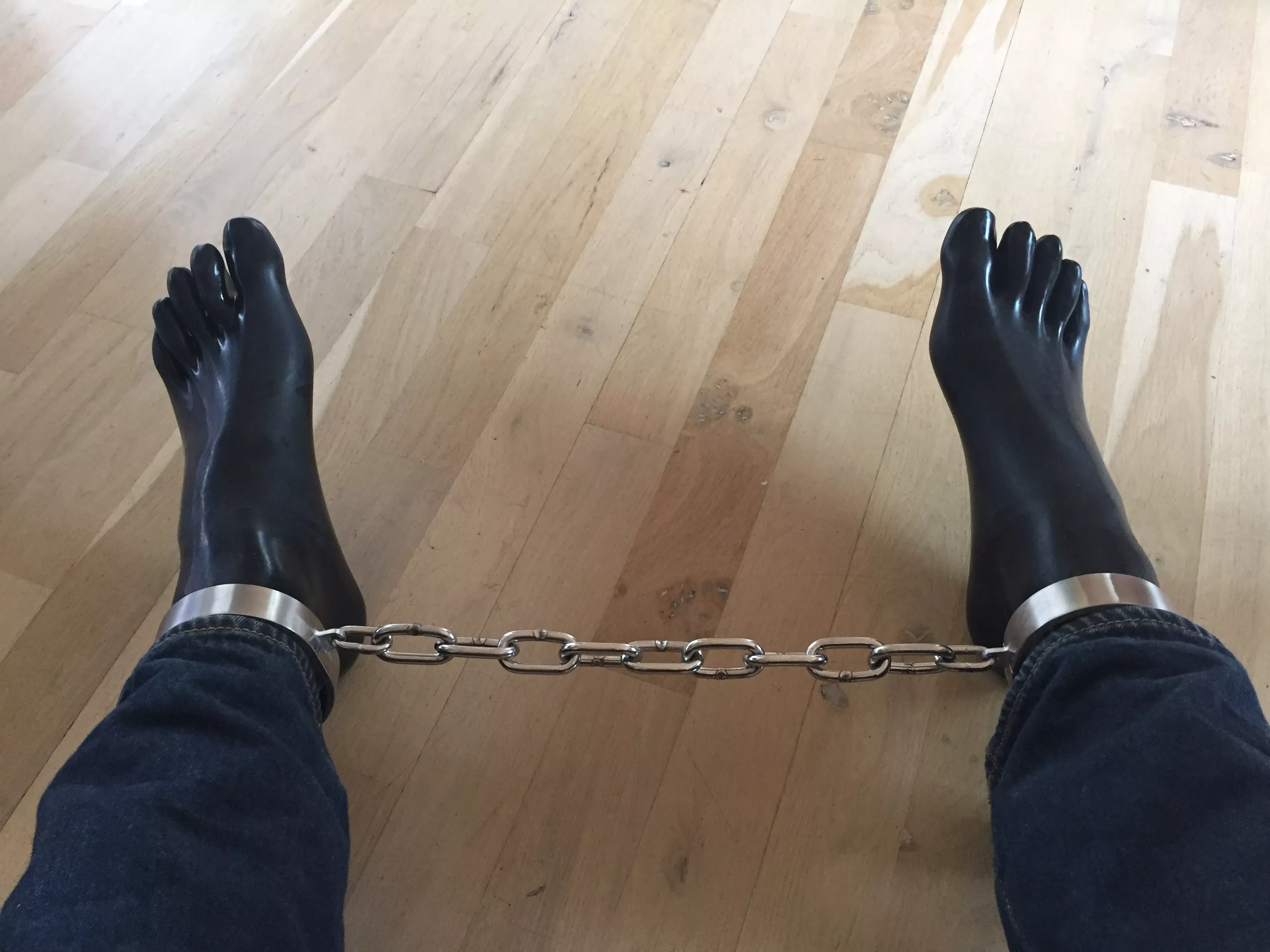 Chained in latex toe socks posted by L8xDreamer