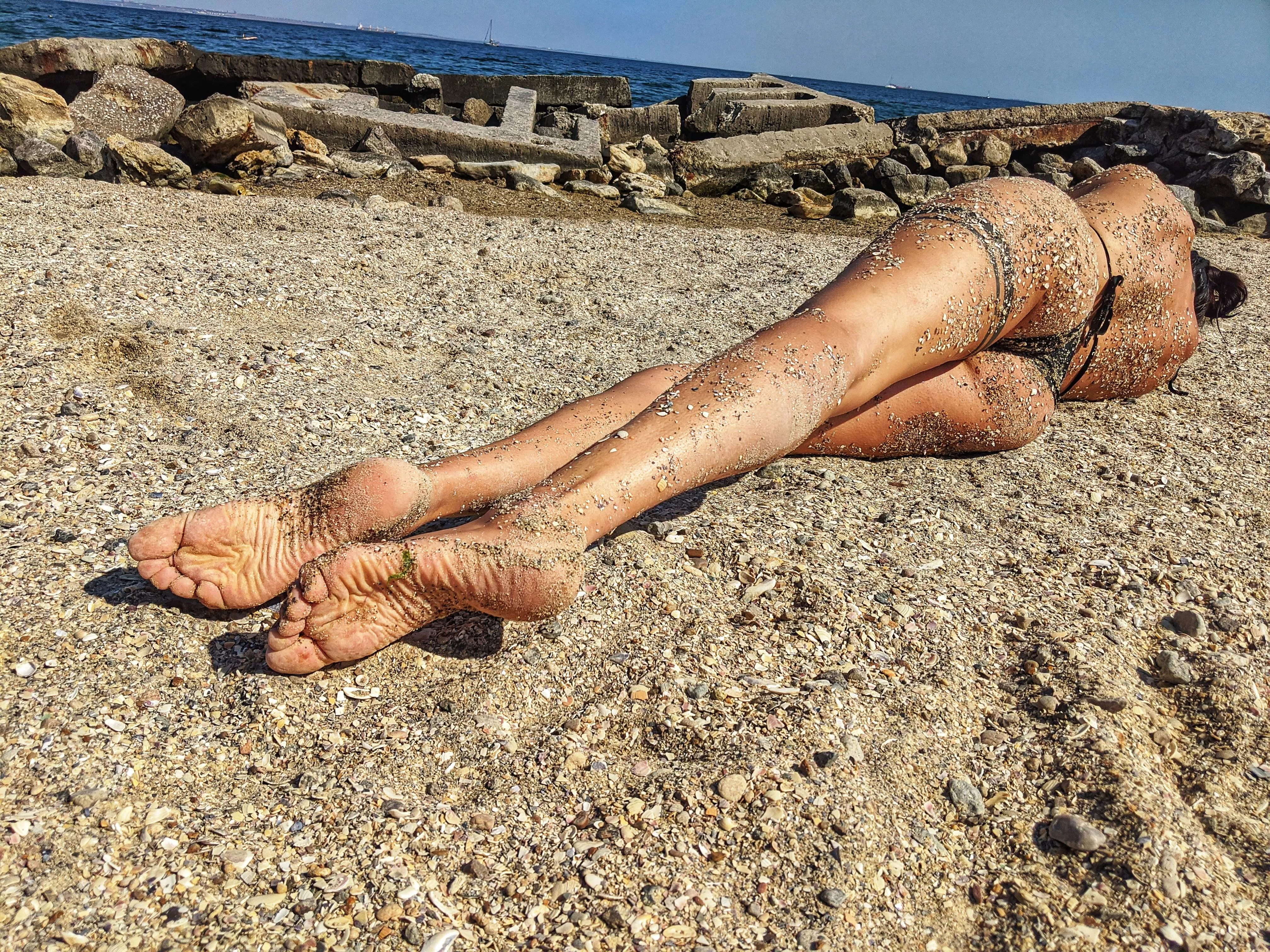 Check my soles in the sand at the beach ^^ posted by kitsuneko18