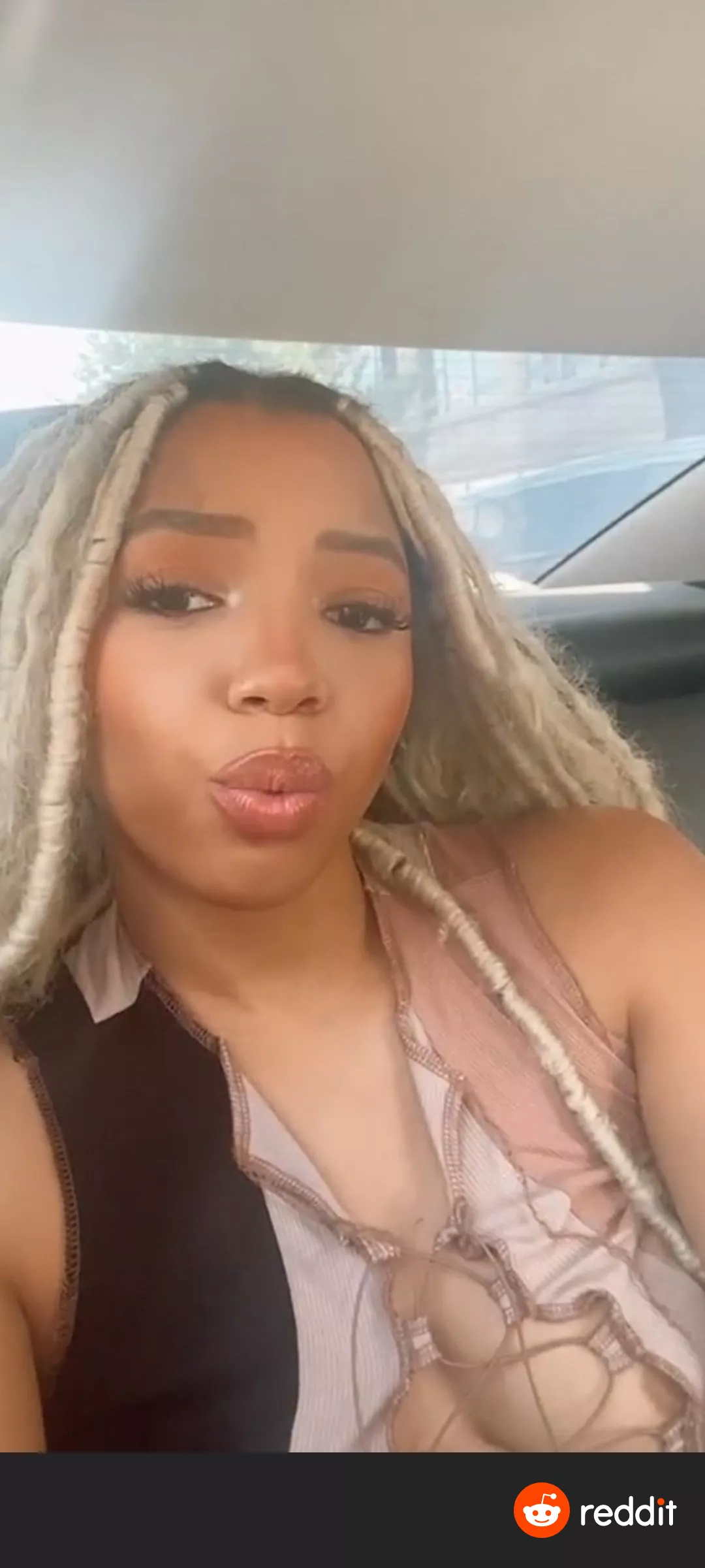 Chloe Bailey IG Live lil nip posted by EffectivePatient