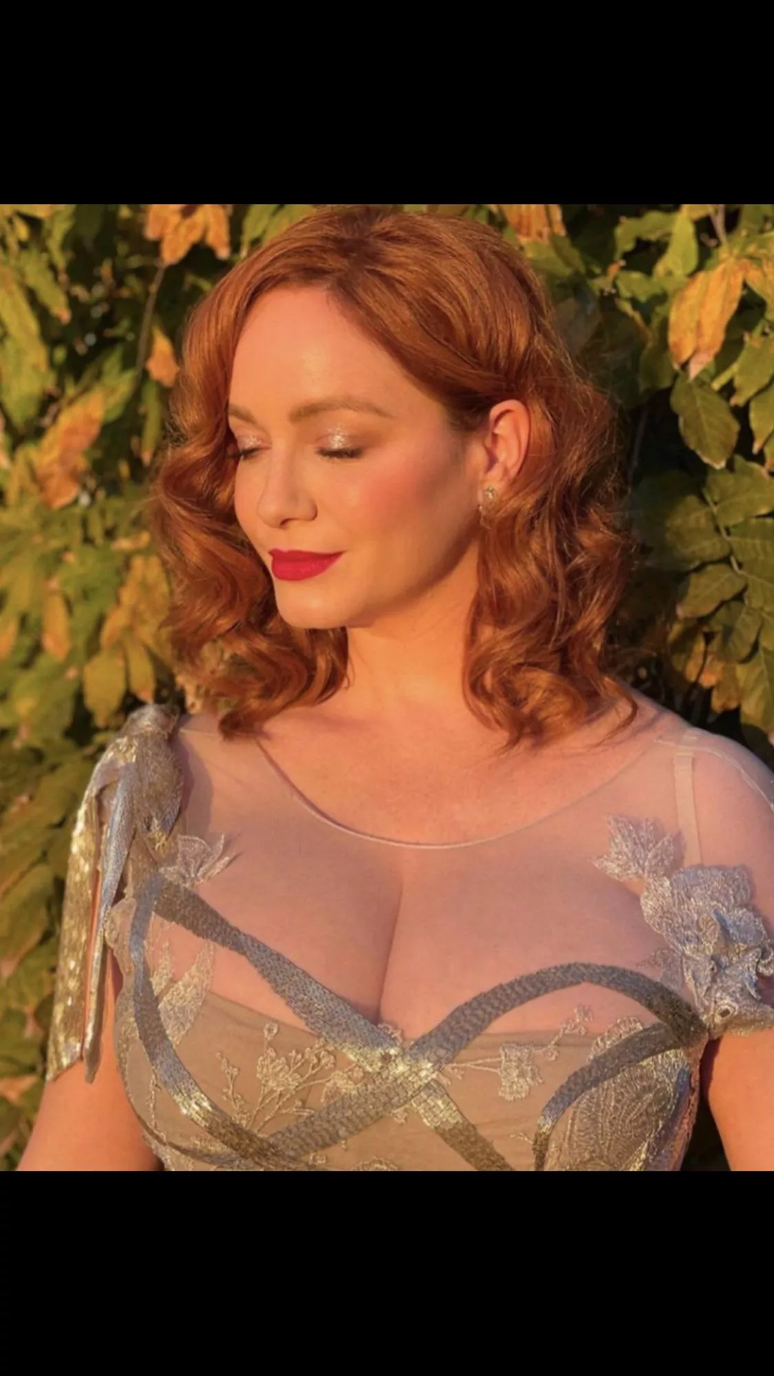 Christina Hendricks posted by the_wolfeyes