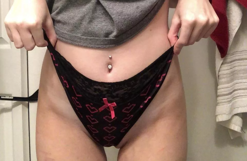 Christmas gift? 😘 [f] posted by camariiixxx