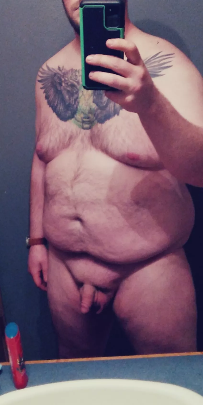 Chubby with a soft cock. posted by notykcir