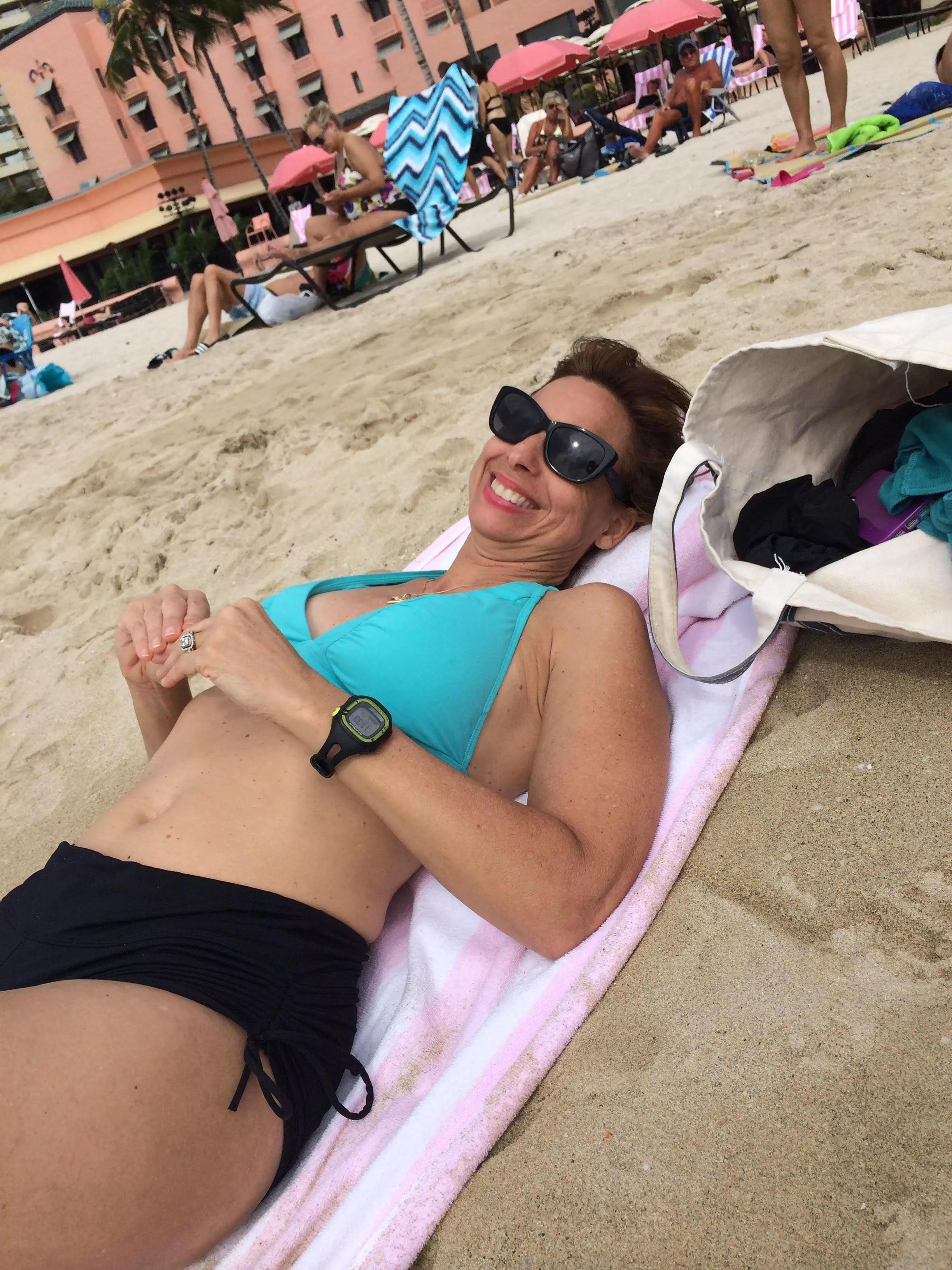 Classy Beach GILF posted by lisnerjane