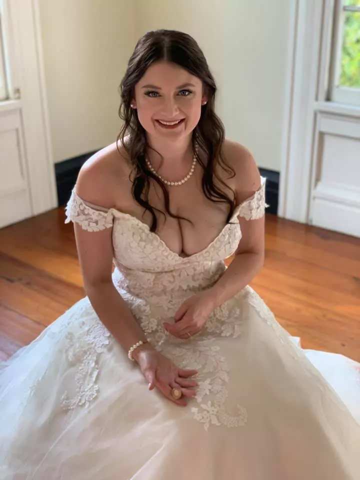 Cleavage on her big day posted by hotthrowaway00