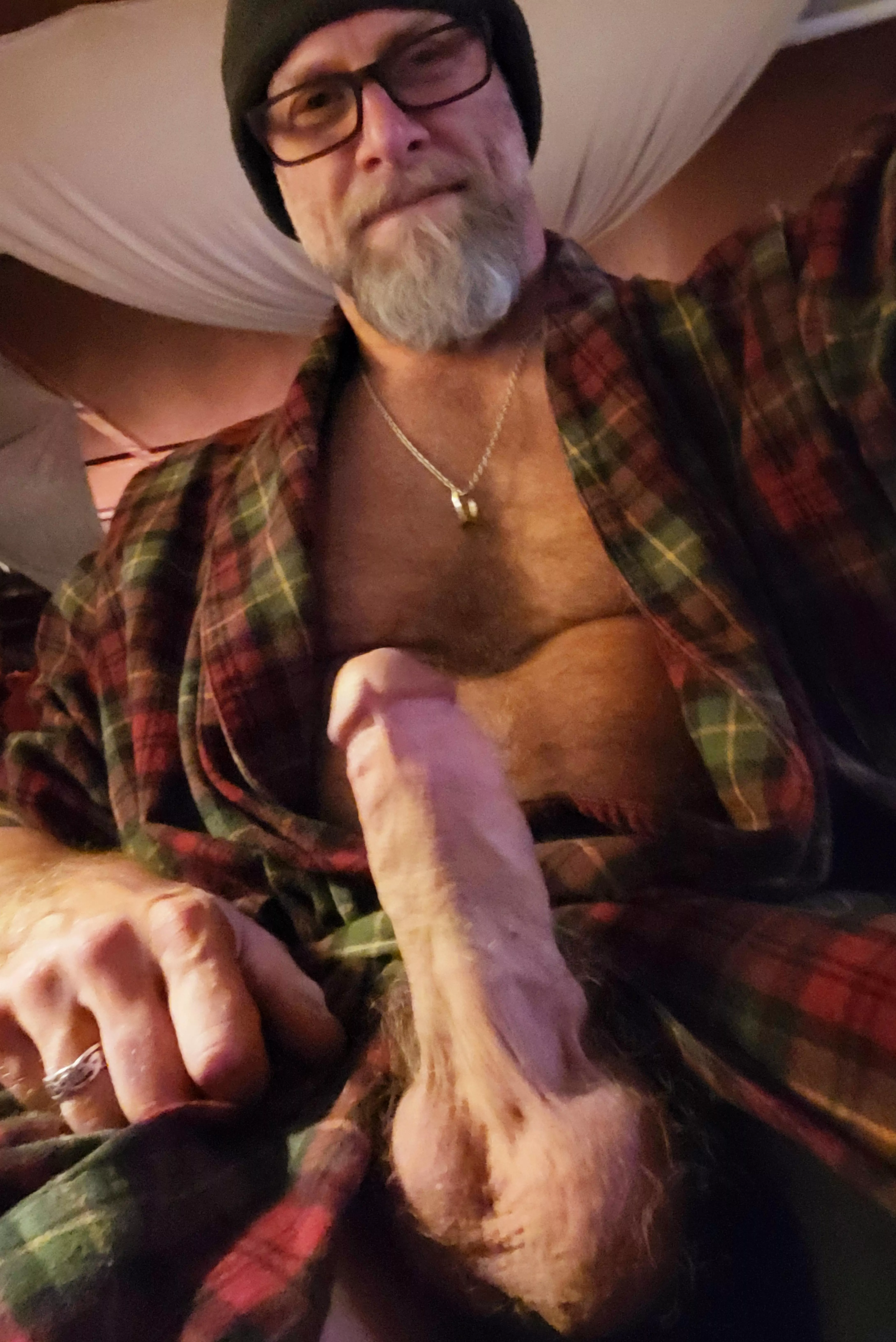 C'mon and warm up with your Daddy this morning [46] posted by yogadaddywill