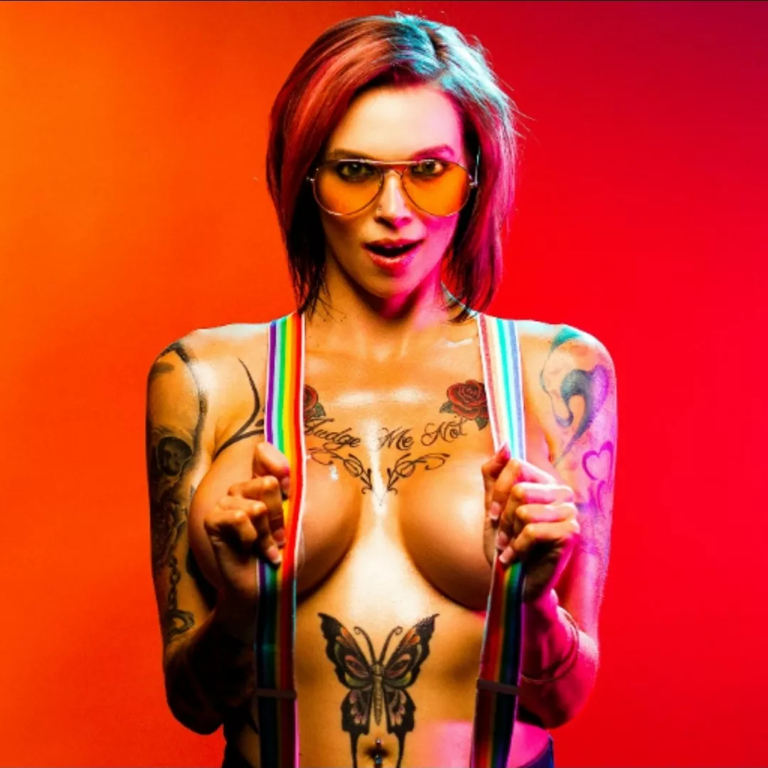 Come get bi with me for Anna Bell Peaks posted by jbud77