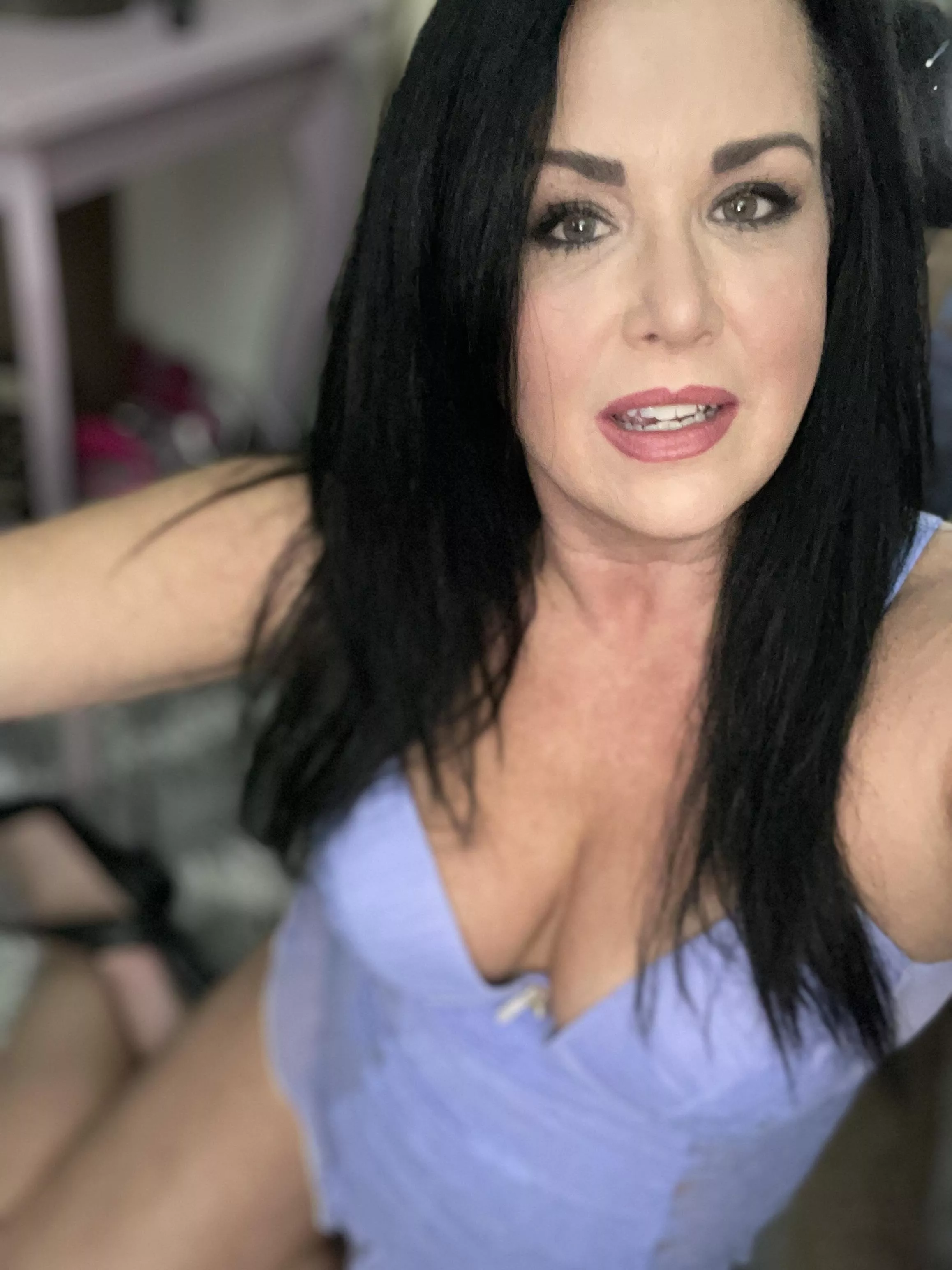 Come give me a hug… f(55) posted by MILF-Southern