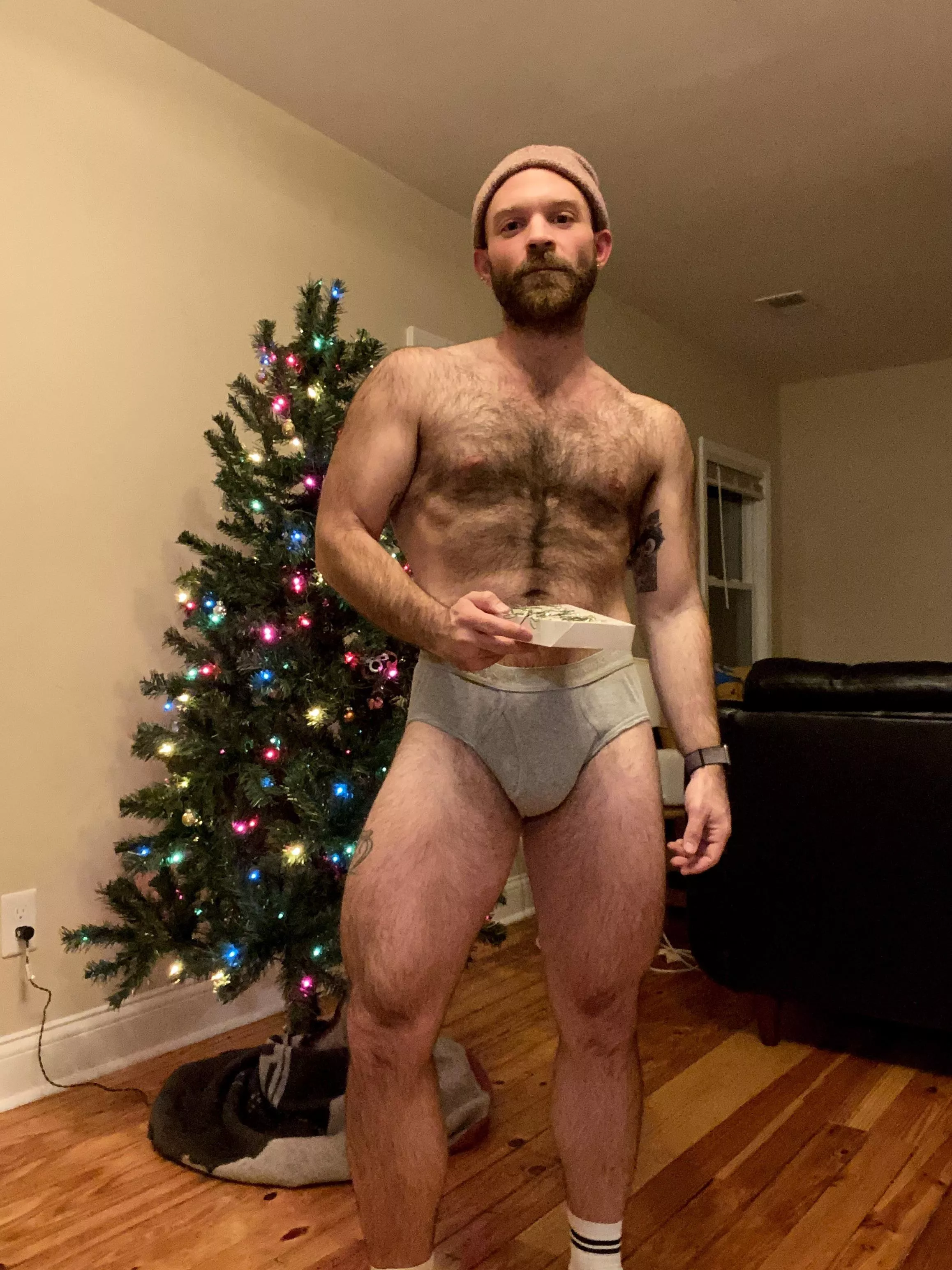 Come help me trim my tree? posted by kyboi72