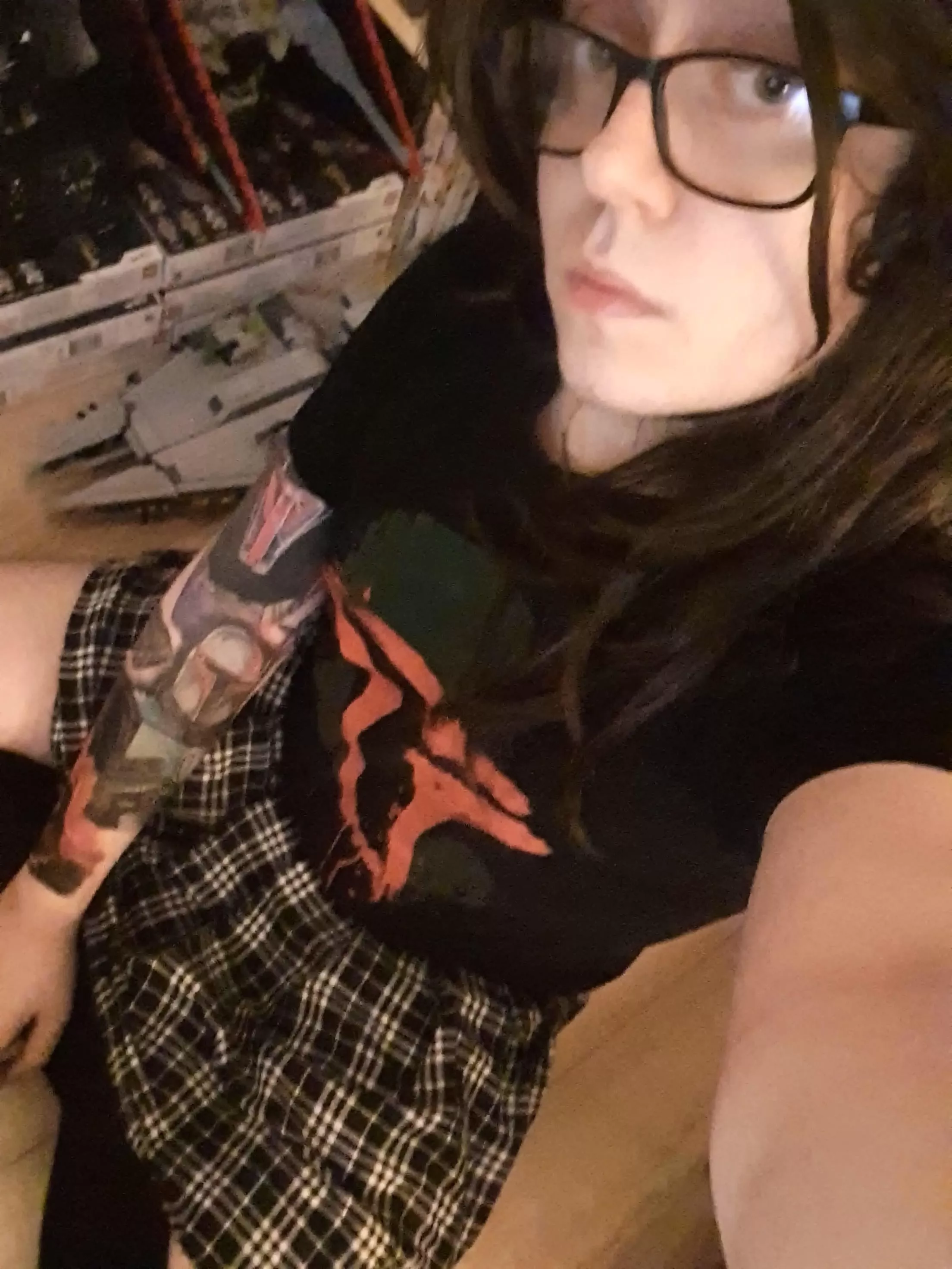 Come sit on the floor and play legos with me? posted by FemboyStarWars